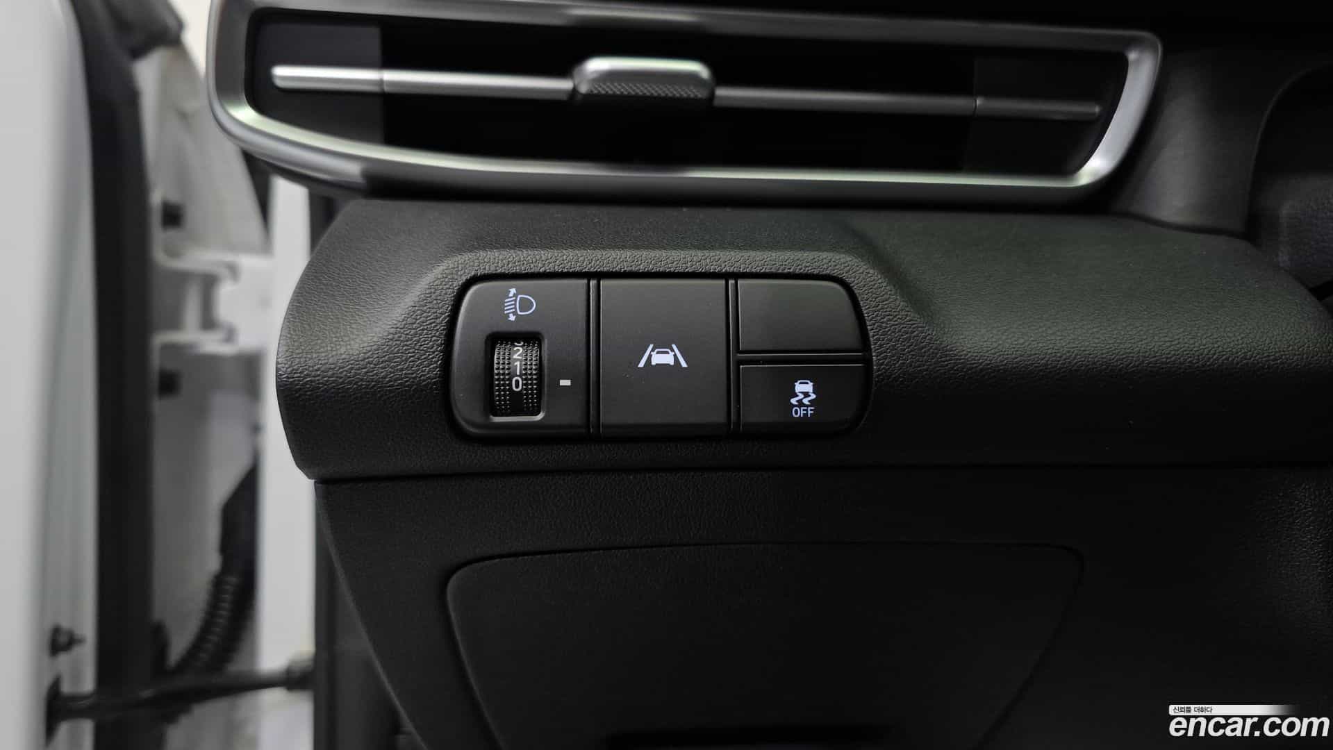 AVANTE Hyundai 2022.4-OPTION-019