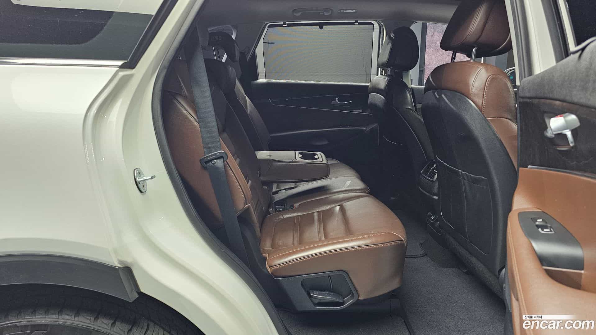 Sorento Kia 2017.4-OPTION-016