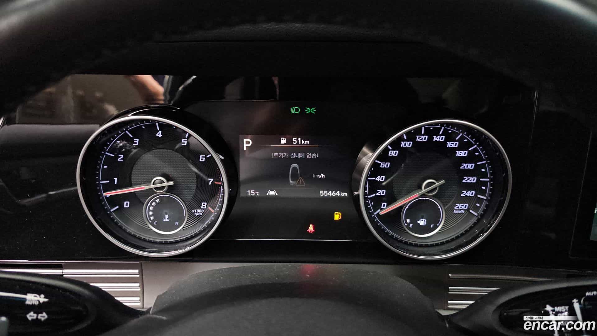 Grandeur Hyundai 2020.1-INNER-008