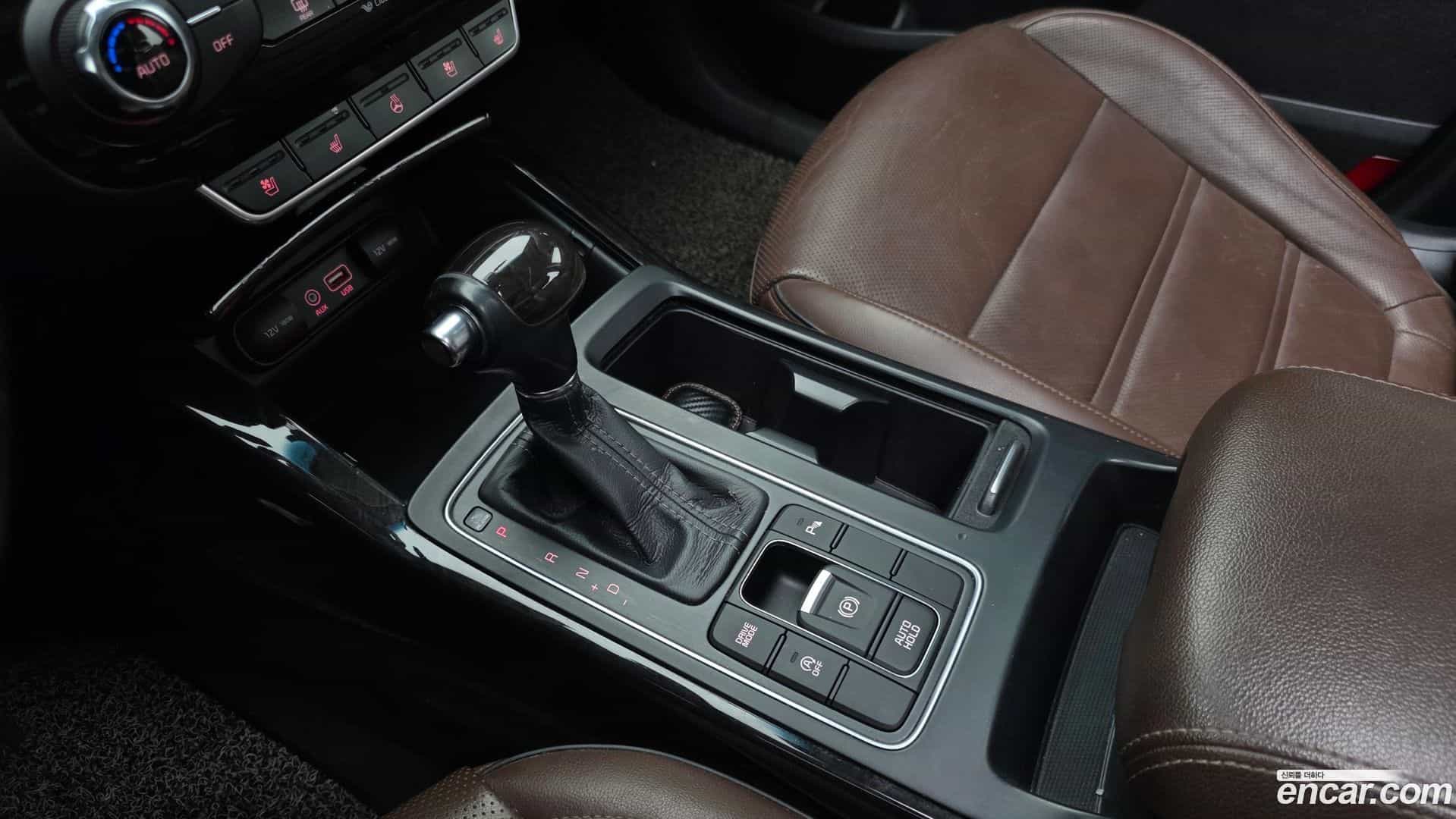 Sorento Kia 2015.5-INNER-009