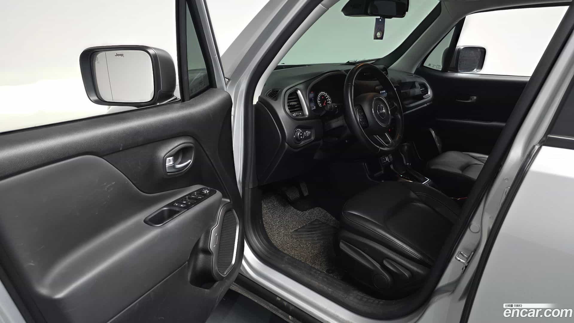 Renegade Jeep 2020.4-OPTION-015