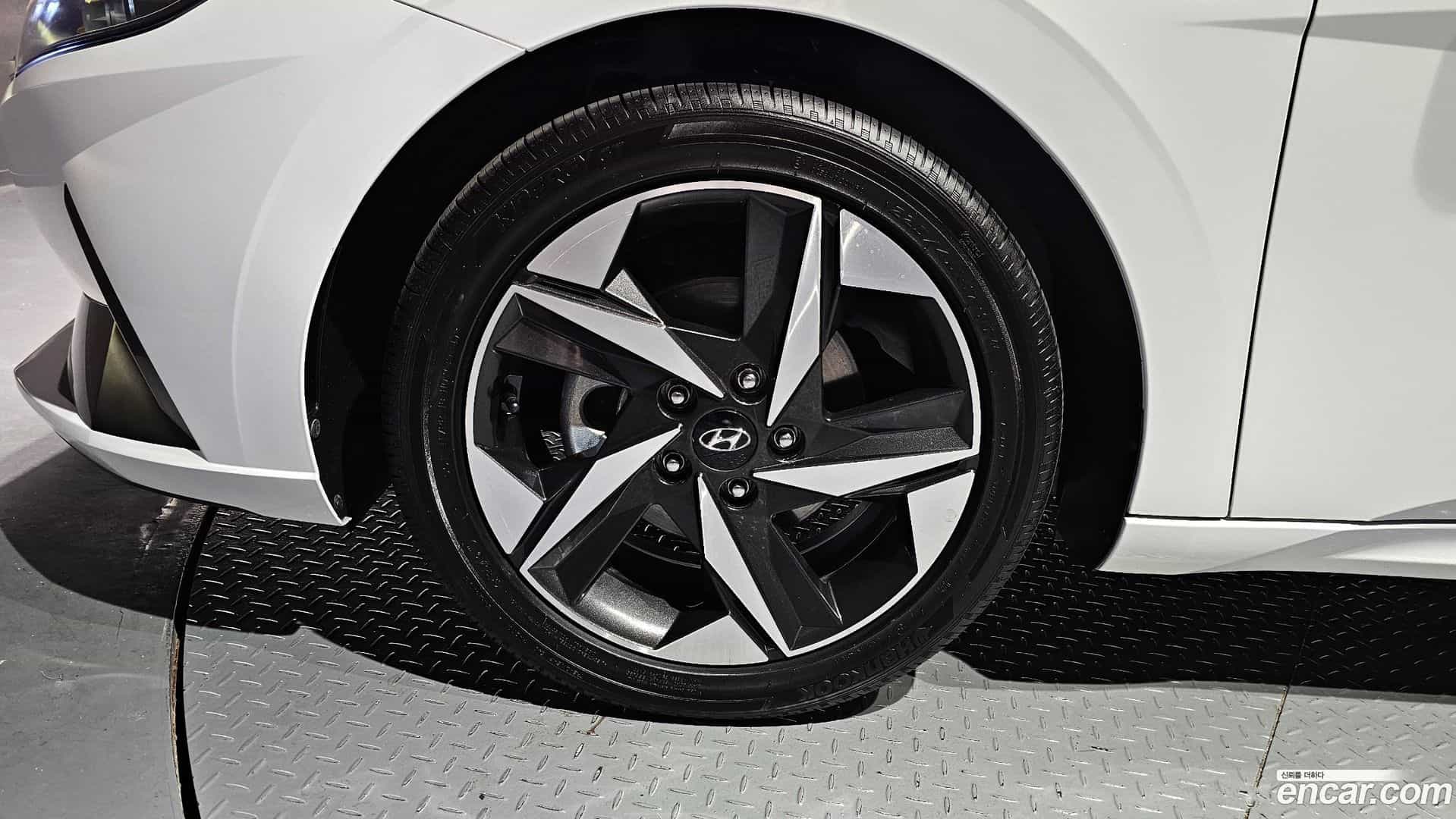 AVANTE Hyundai 2020.6-OUTER-005