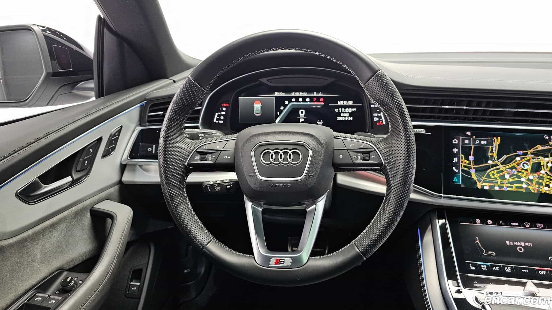 Q8 Audi 2022.10-OPTION-017