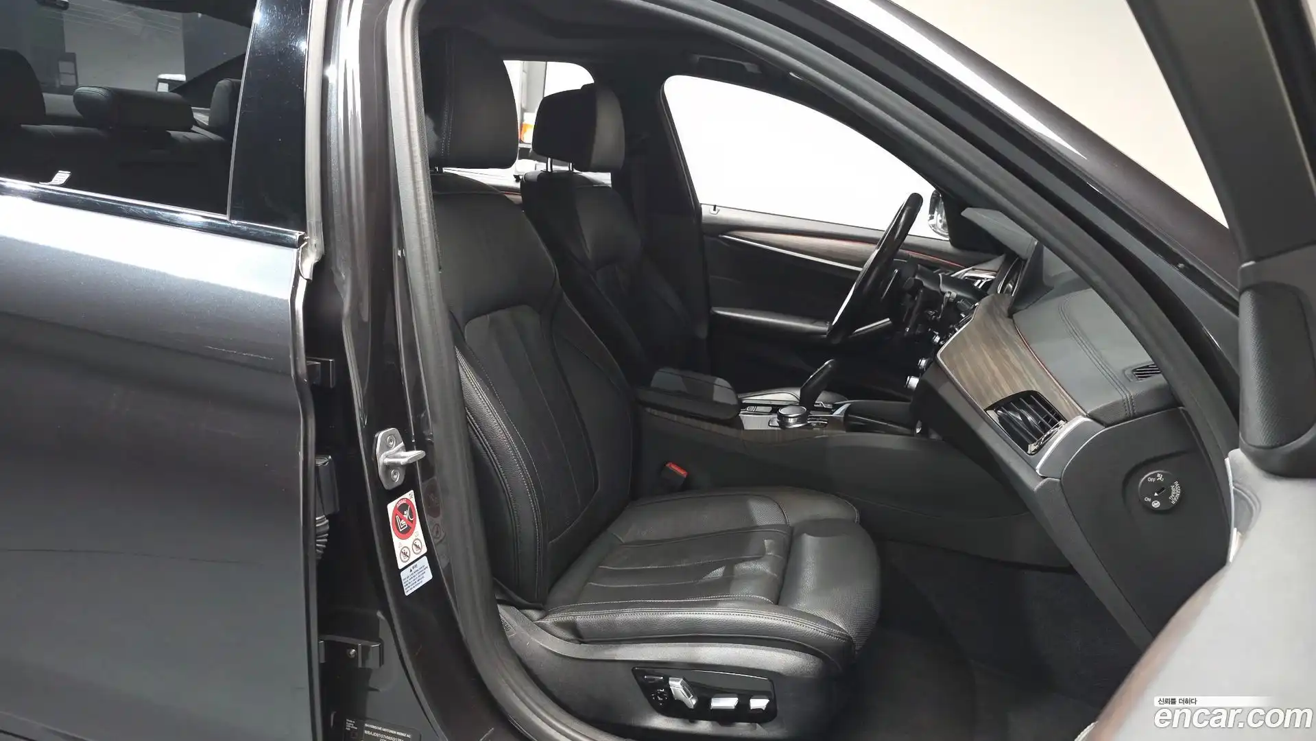 5-Series BMW 2017.4-INNER-010