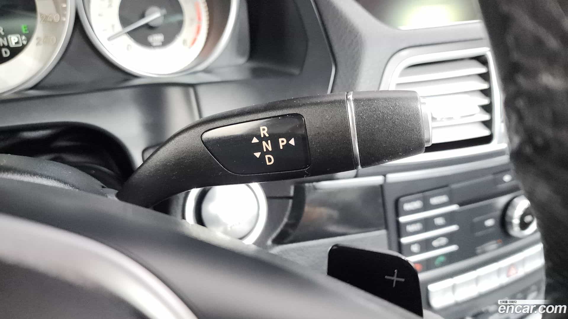 E-Class Mercedes-Benz 2016.11-INNER-009
