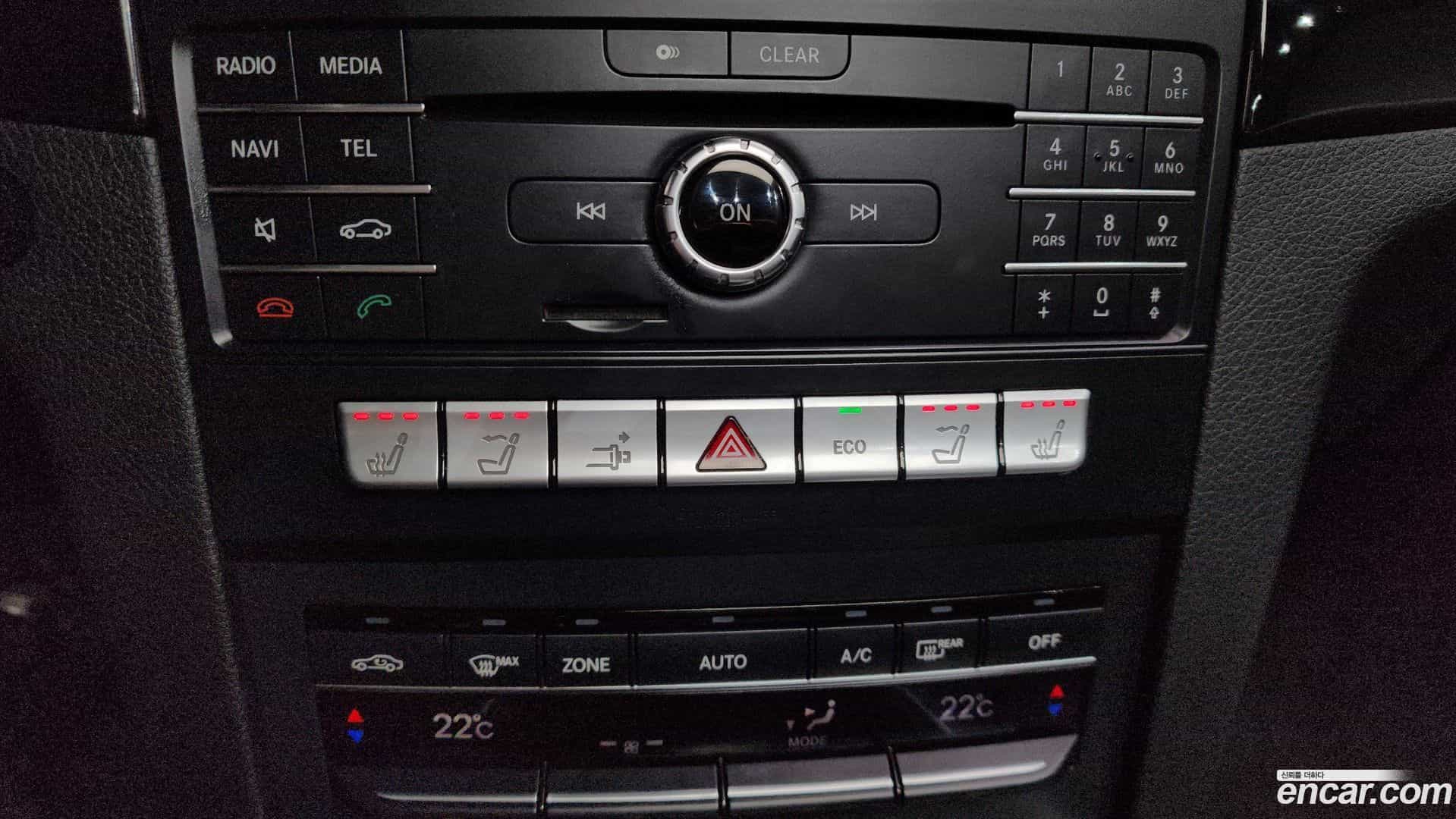 E-Class Mercedes-Benz 2016.11-OPTION-022