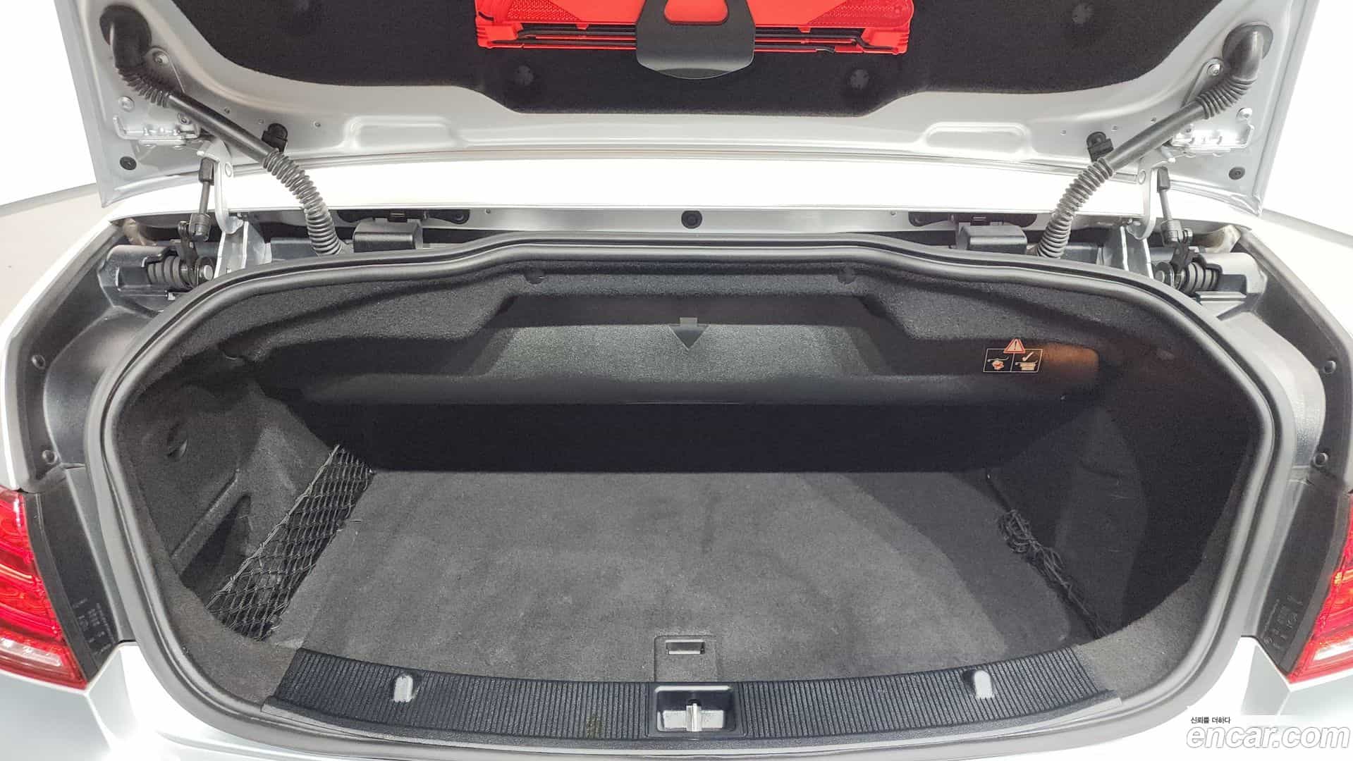 E-Class Mercedes-Benz 2016.11-OPTION-024