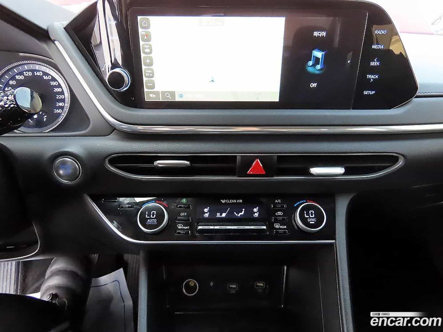 Sonata Hyundai 2019.4-OPTION-017