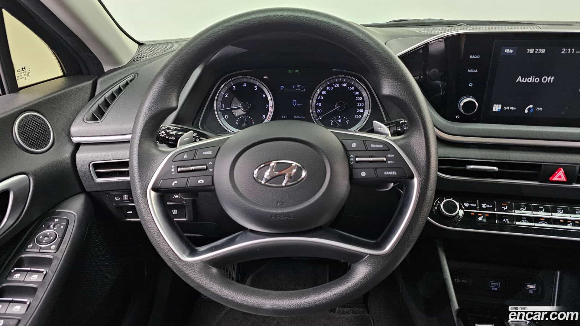 Sonata Hyundai 2019.8-OPTION-017