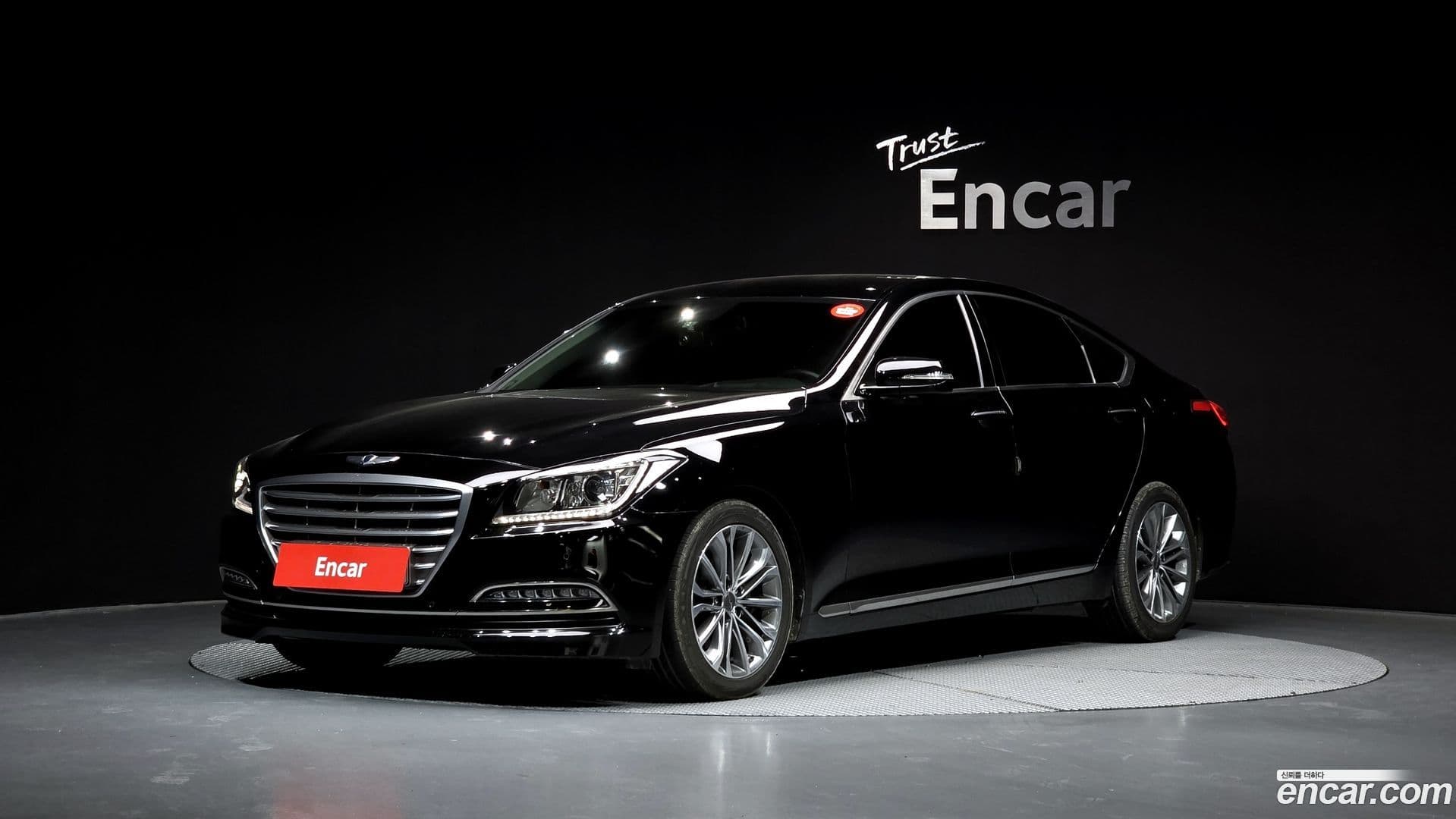 Main__Slider__Photo:Genesis Hyundai 2014.2-0