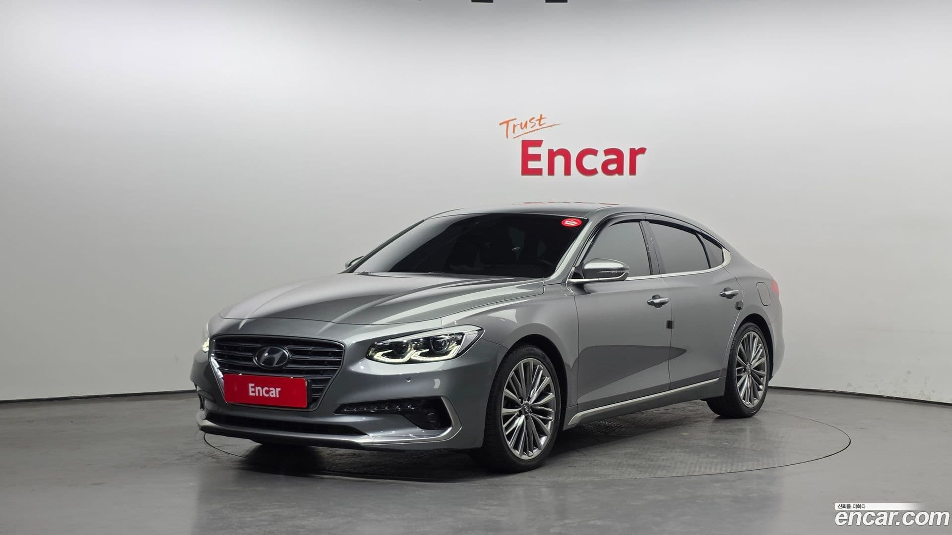 Main__Slider__Photo:Grandeur Hyundai 2017.10-0