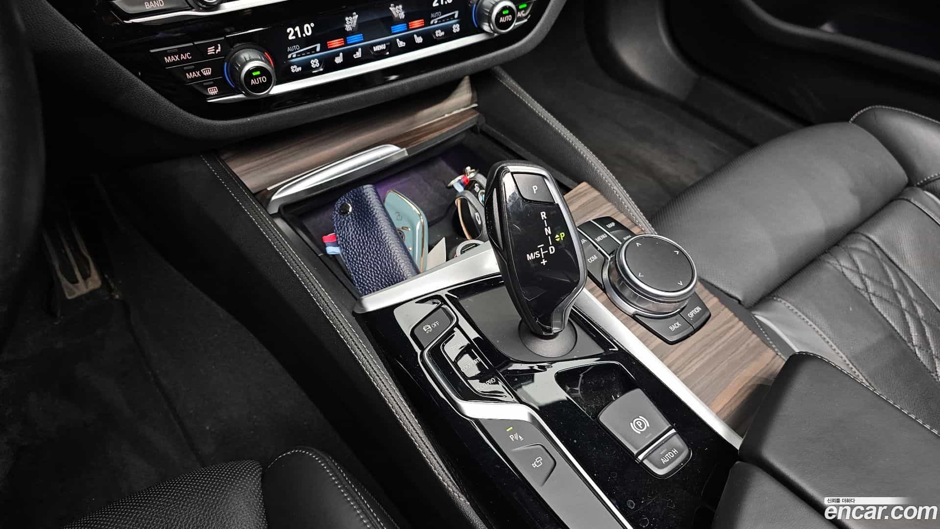 5-Series BMW 2017.10-INNER-009