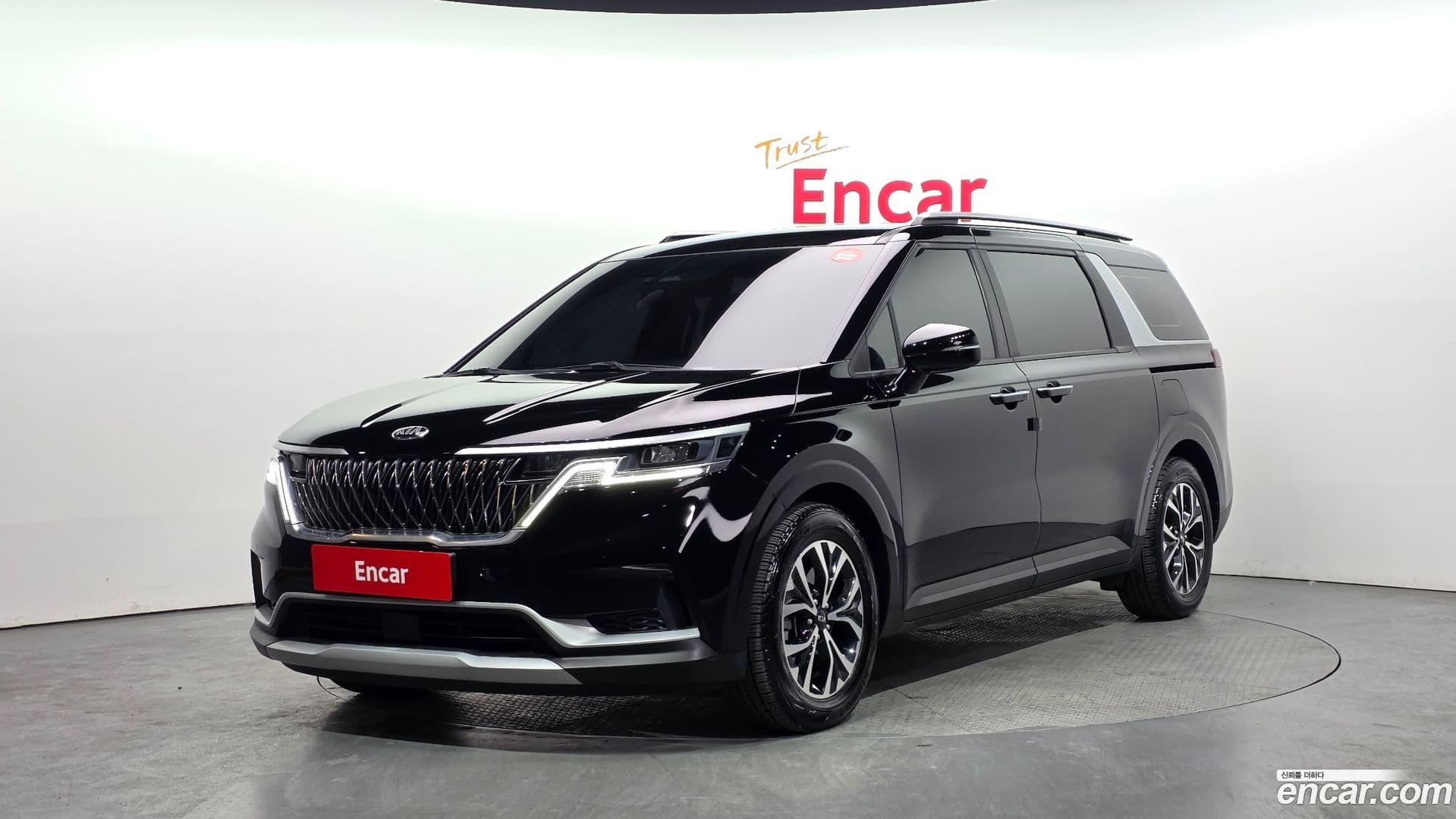 Main__Slider__Photo:Canival Kia 2021.7-0
