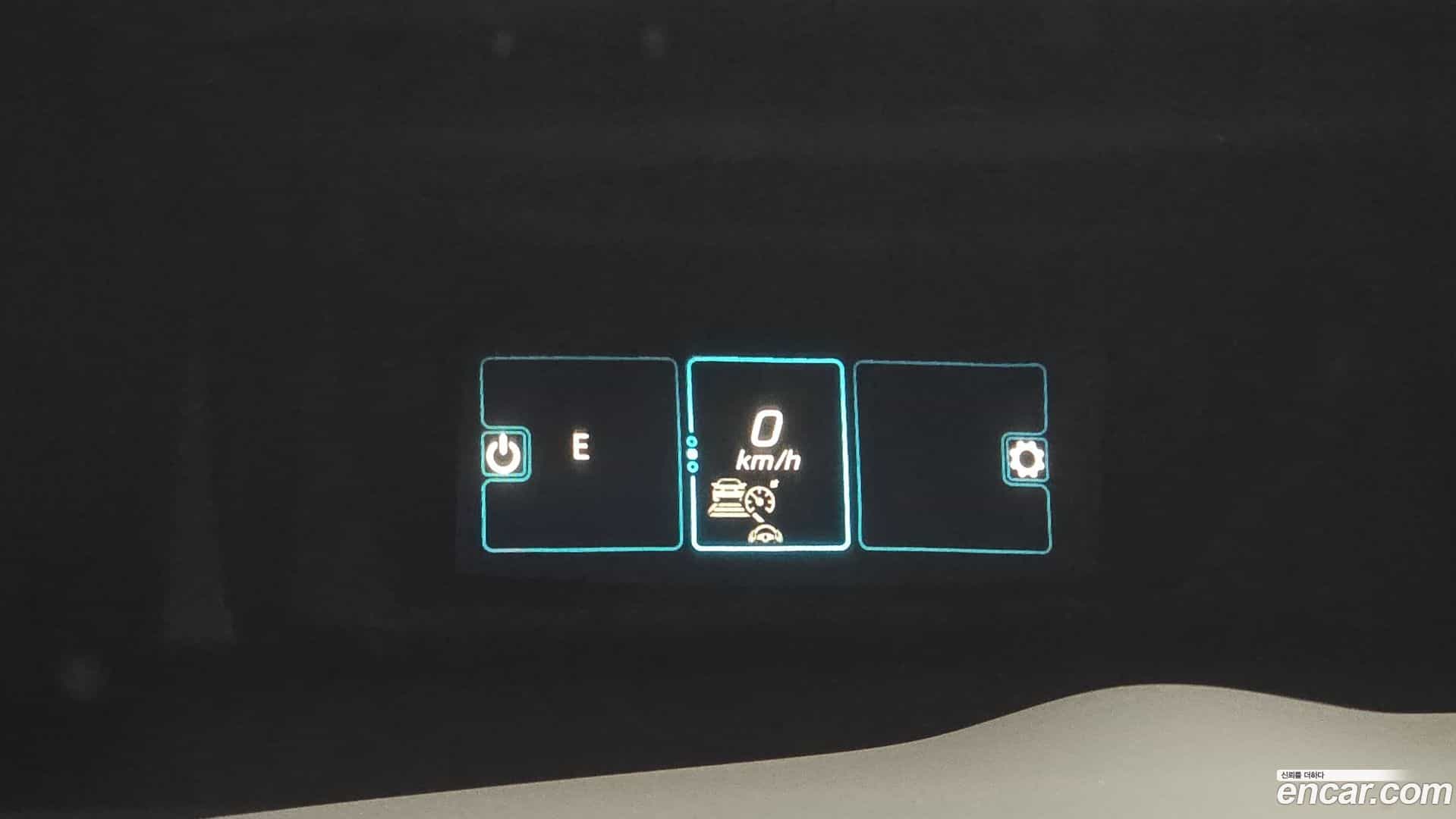 E-Class Mercedes-Benz 2022.2-OPTION-018