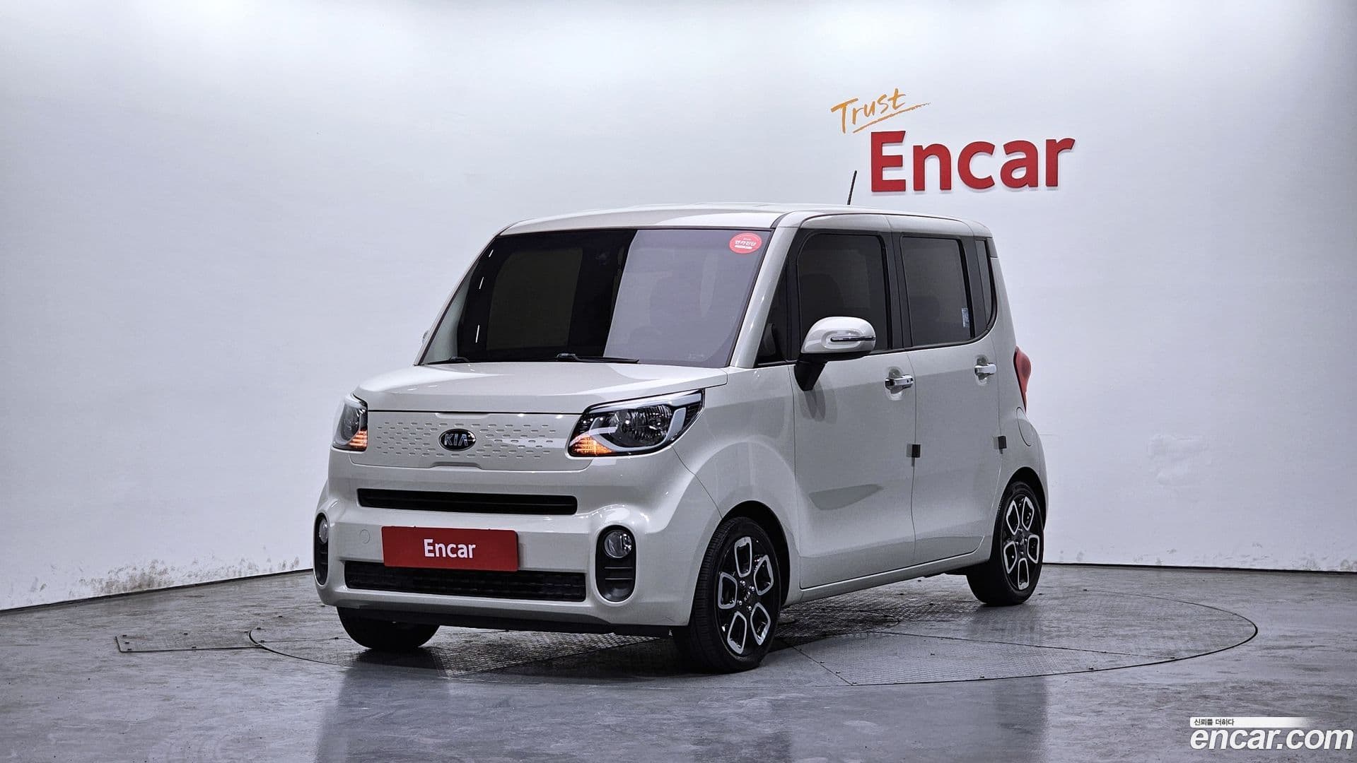 Main__Slider__Photo:RAY Kia 2018.6-0