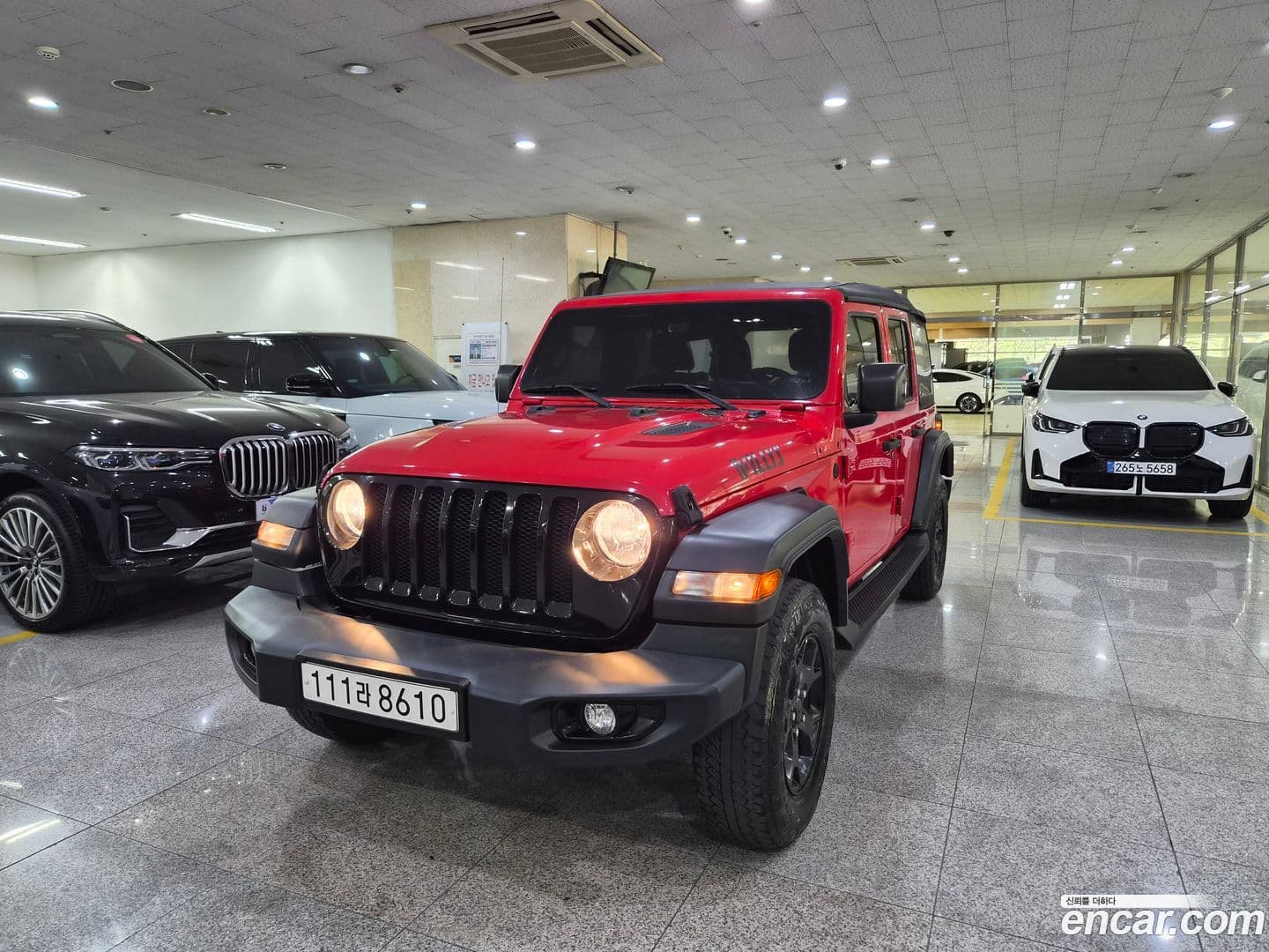 Main__Slider__Photo:Wrangler Jeep 2020.10-0