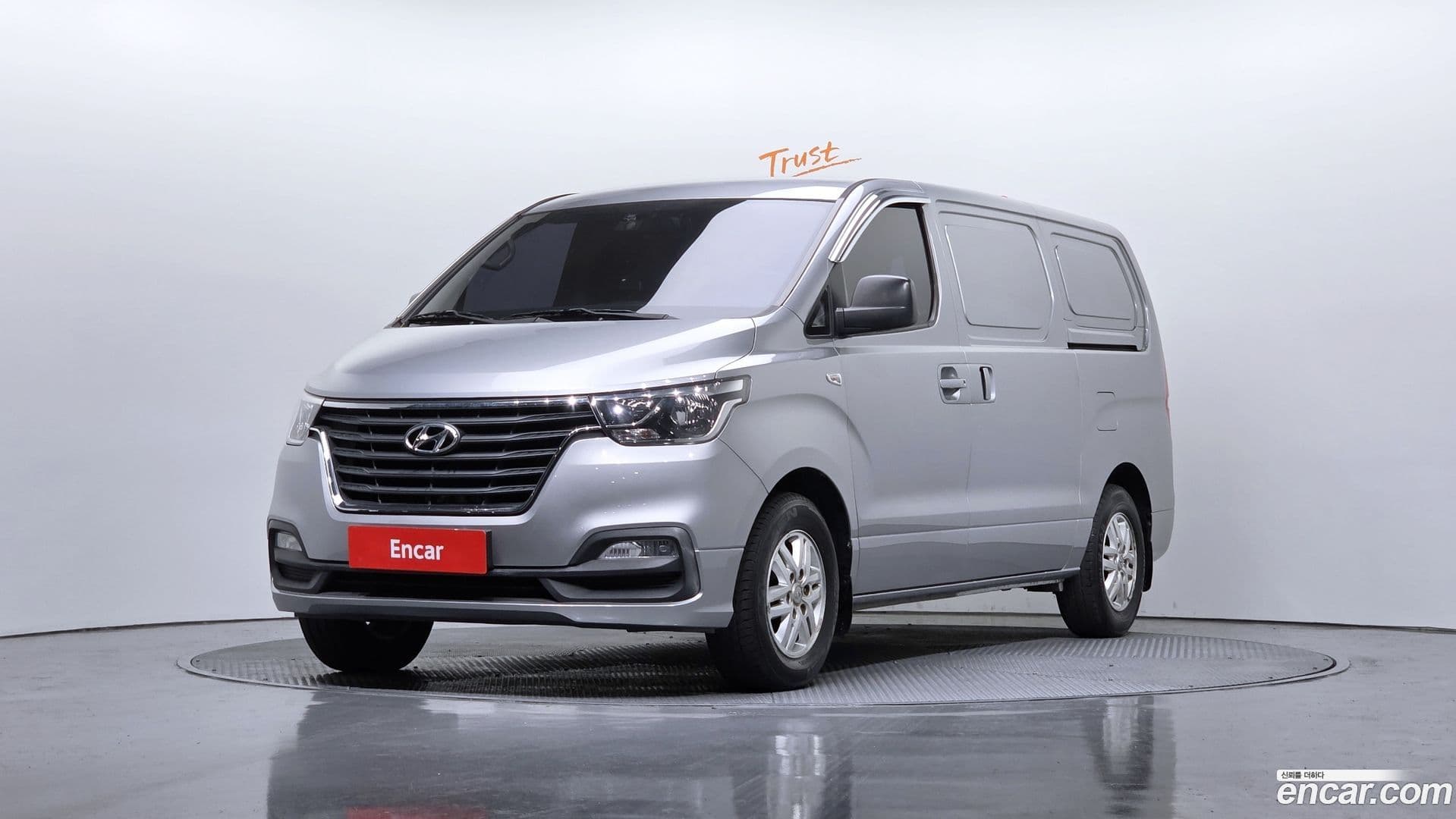 Main__Slider__Photo:Starex Hyundai 2018.7-0