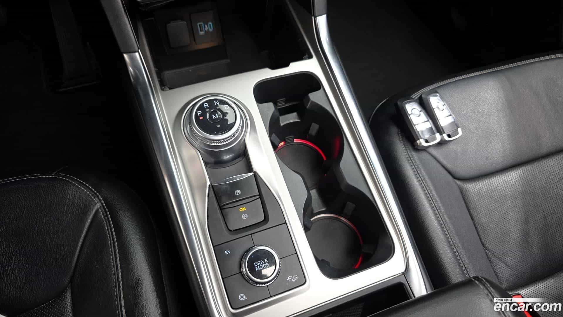 Explorer Ford 2020.9-INNER-009