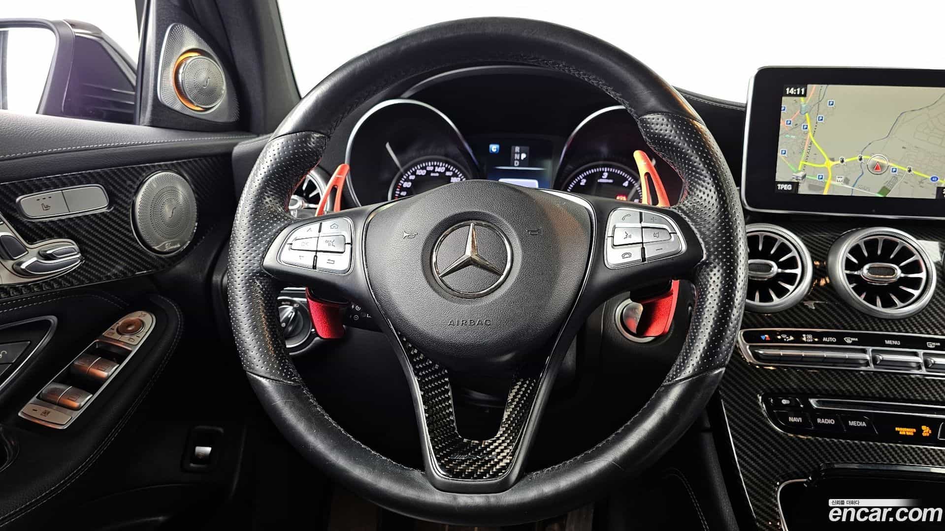 GLC-Class Mercedes-Benz 2017.3-OPTION-017