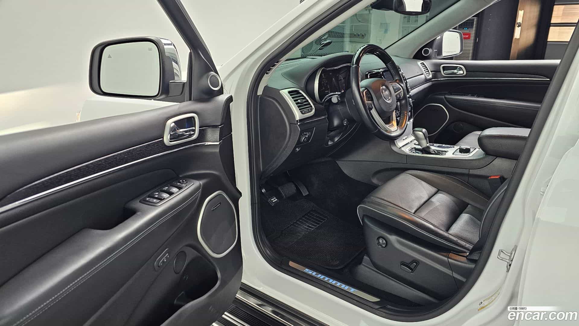 Cherokee Jeep 2021.2-OPTION-015