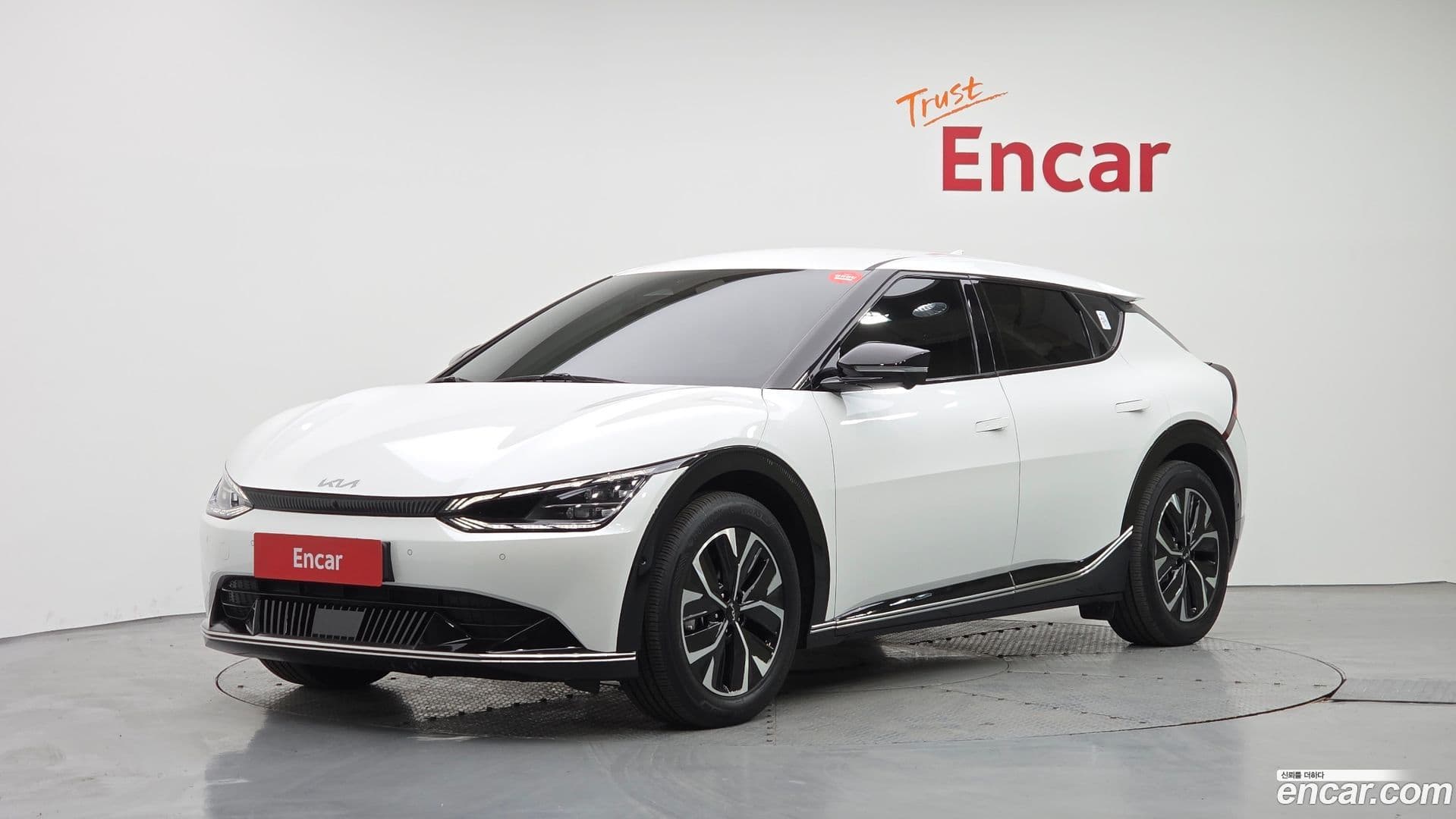 Main__Slider__Photo:EV6 Kia 2022.8-0