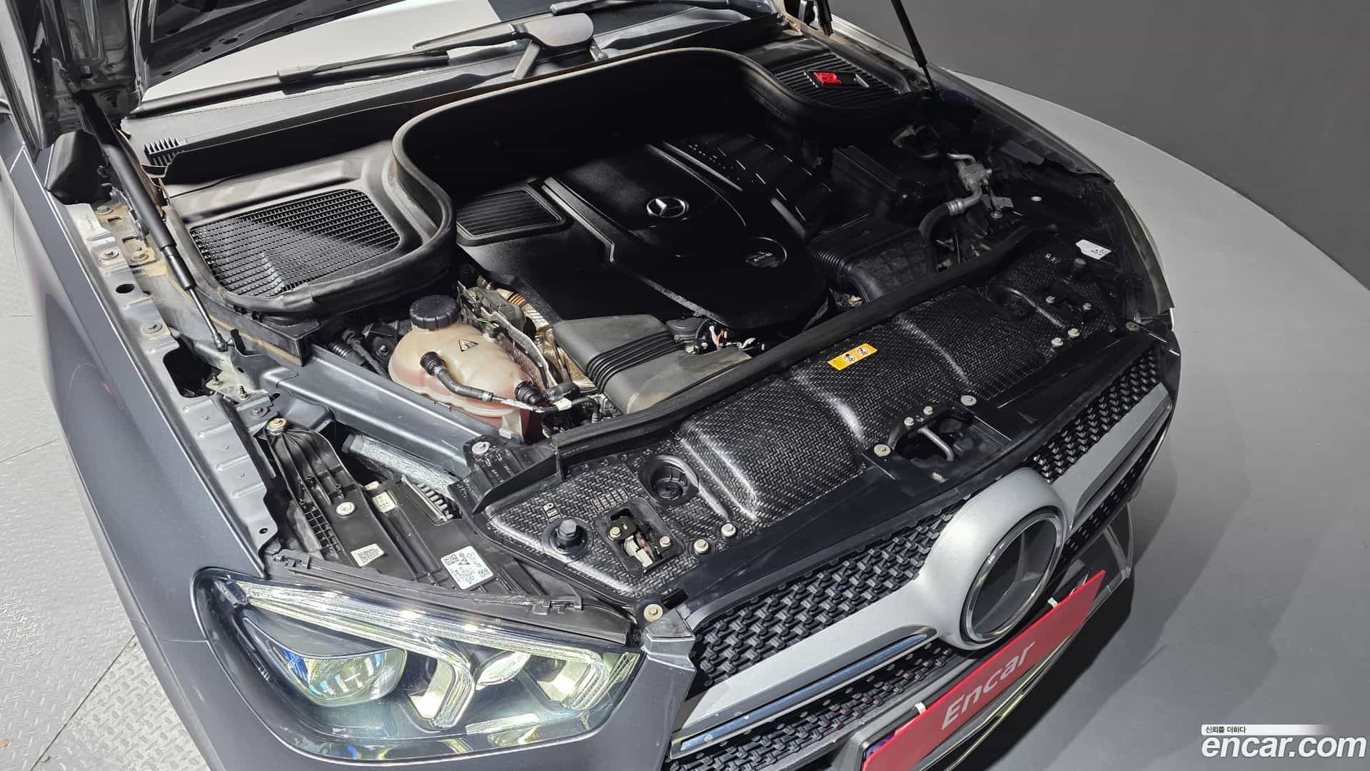 GLE-Class Mercedes-Benz 2022.2-OUTER-006
