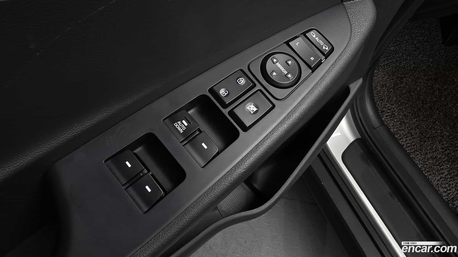 Tucson Hyundai 2018.6-OPTION-021