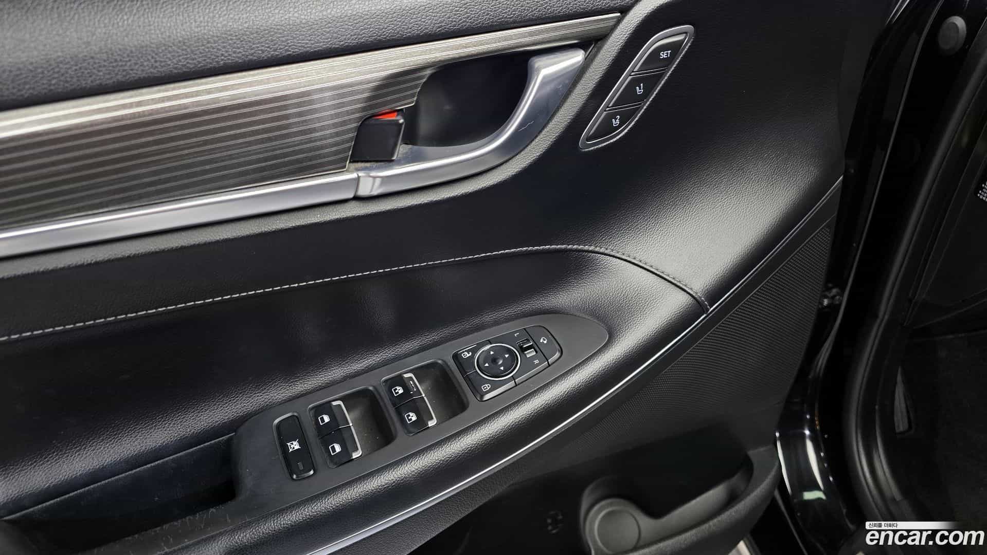 Grandeur Hyundai 2016.10-OPTION-018