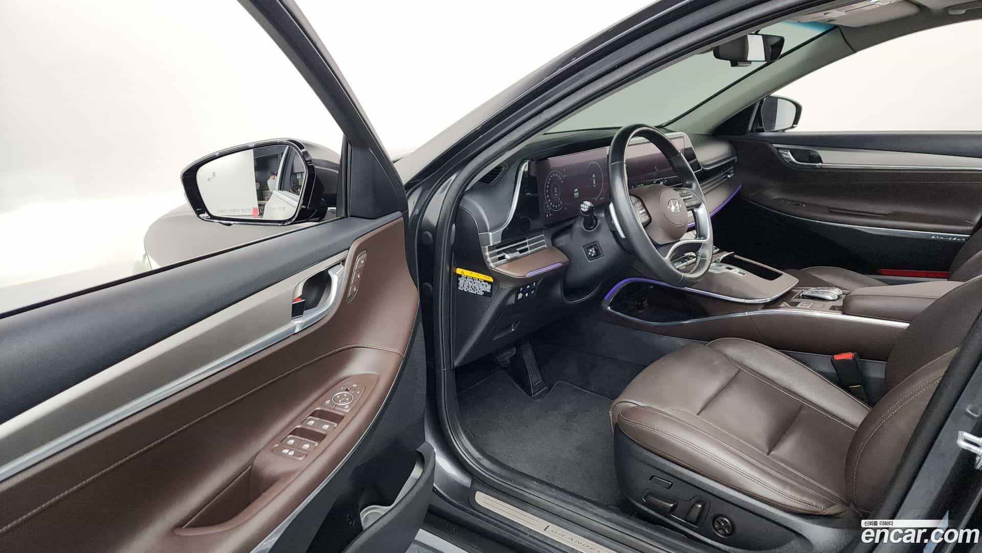 Grandeur Hyundai 2020.2-OPTION-015