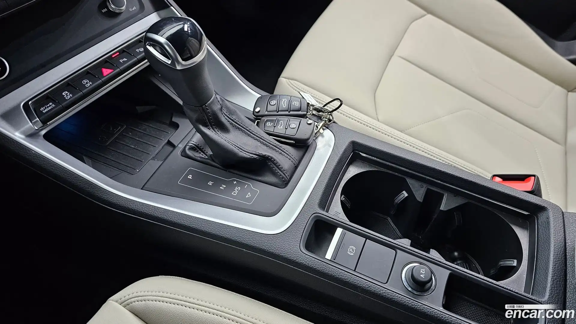 Q3 Audi 2025.3-INNER-009