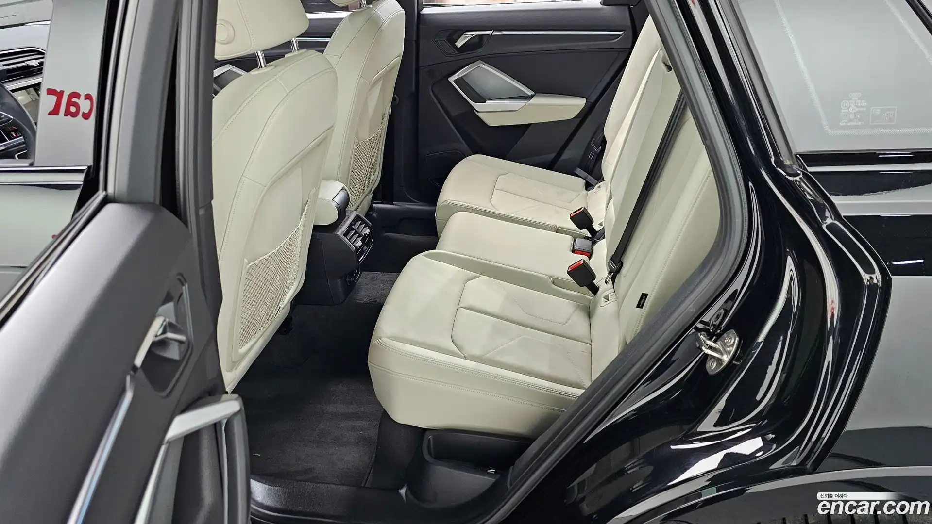 Q3 Audi 2025.3-OPTION-016