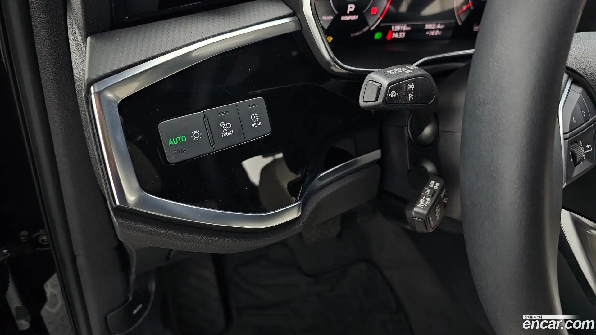 Q3 Audi 2025.3-OPTION-018