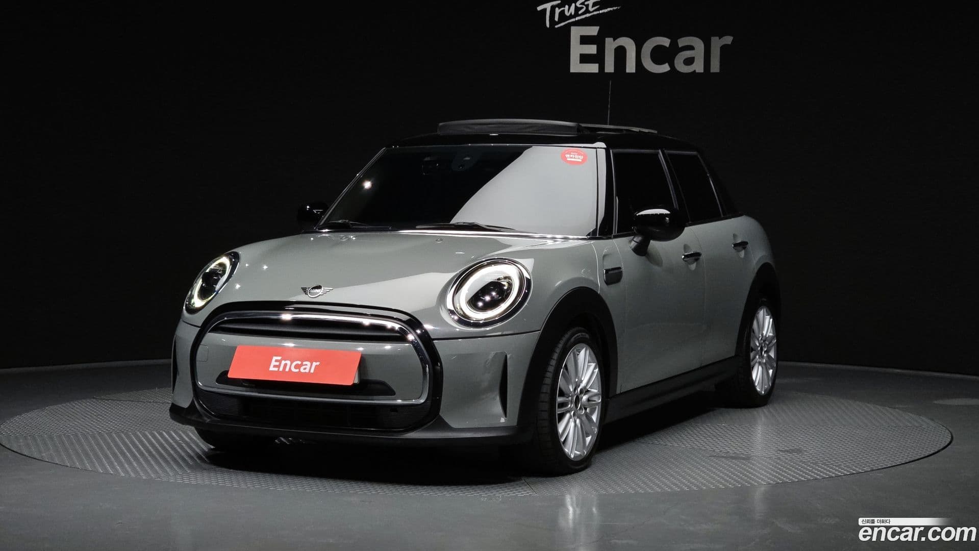 Main__Slider__Photo:Cooper Mini 2022.4-0