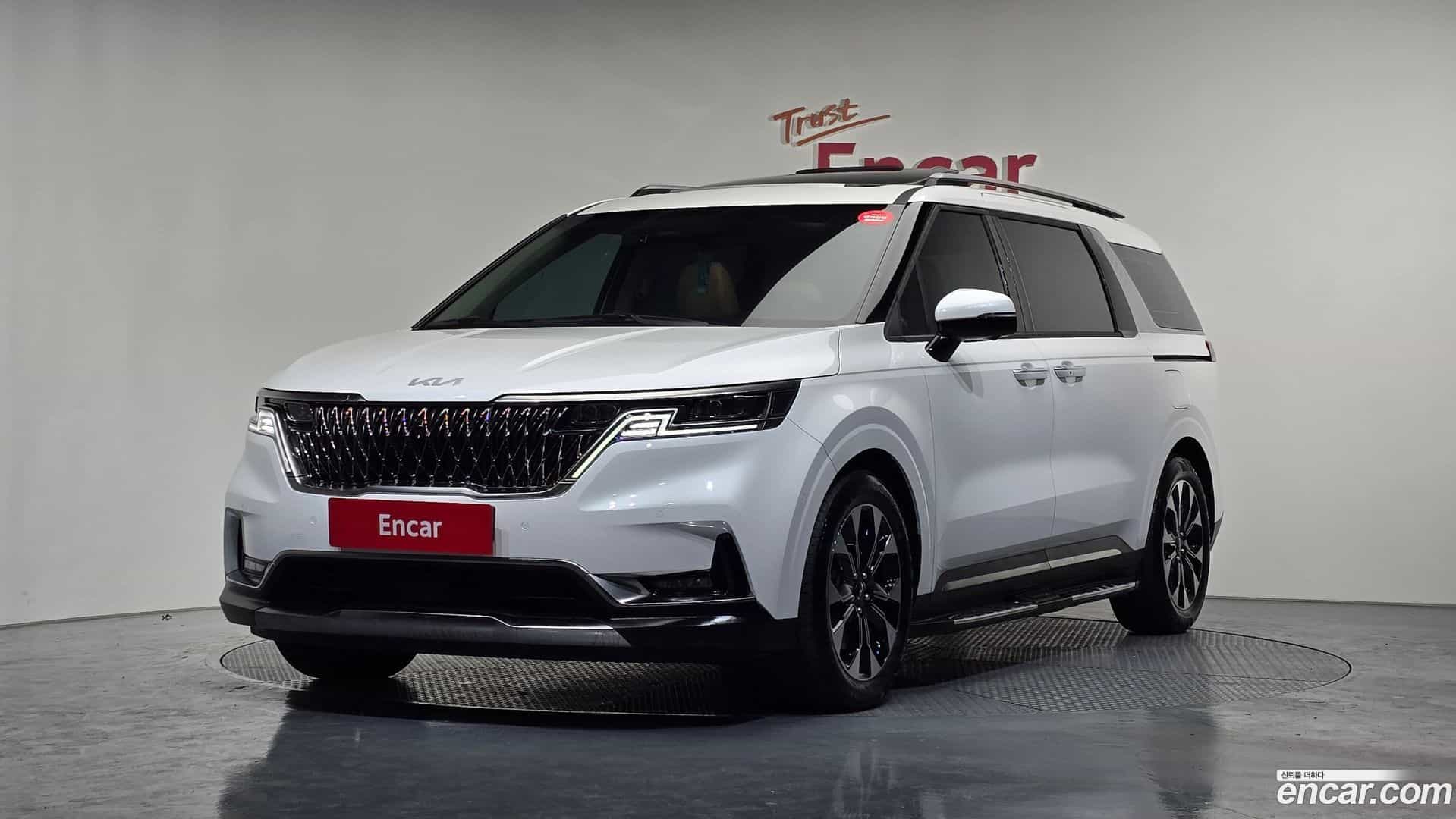 Canival Kia 2023.10-OUTER-001