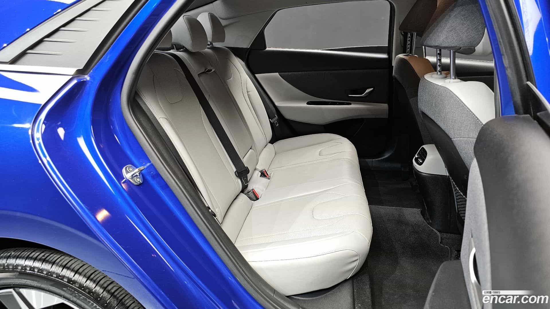 AVANTE Hyundai 2021.0-OPTION-016