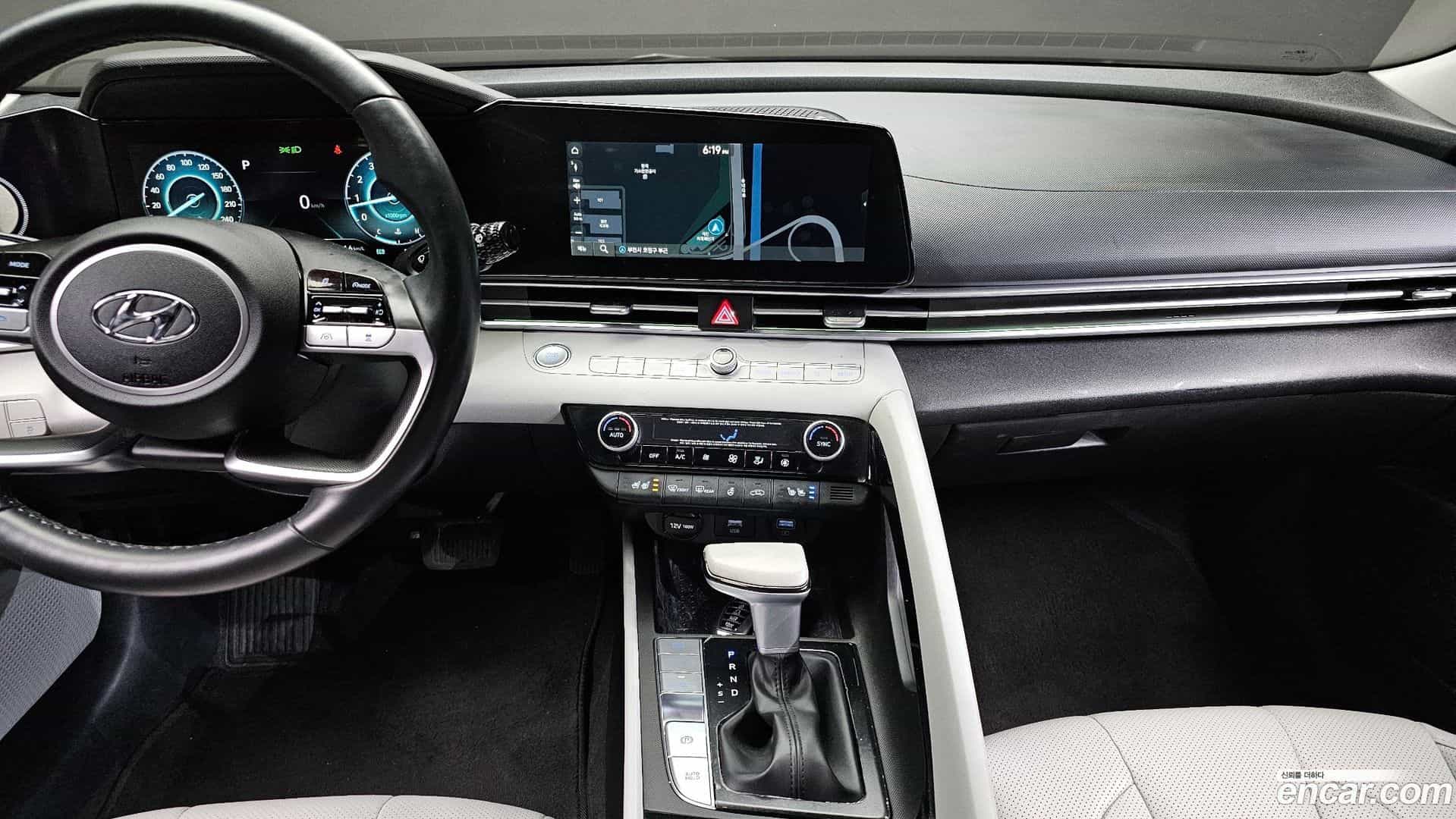 AVANTE Hyundai 2021.0-OPTION-018