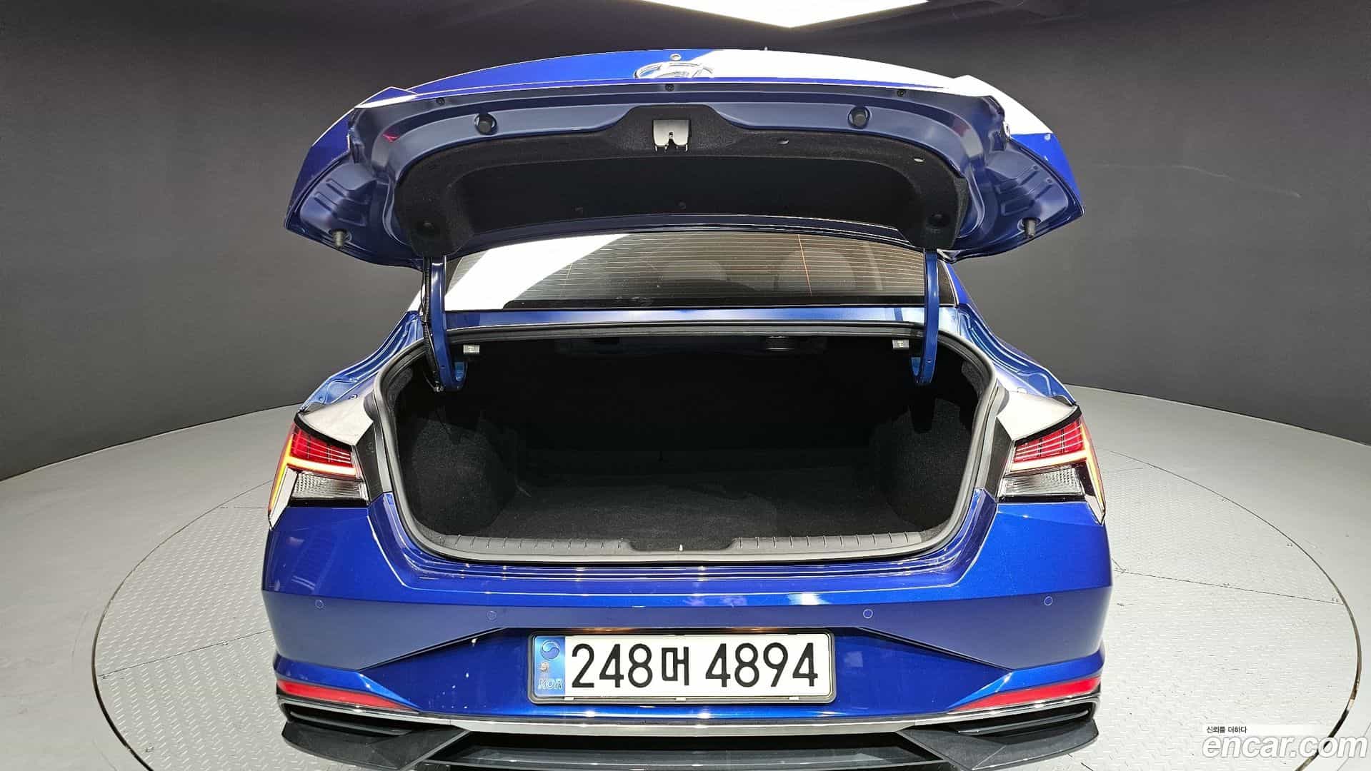 AVANTE Hyundai 2021.0-OPTION-024