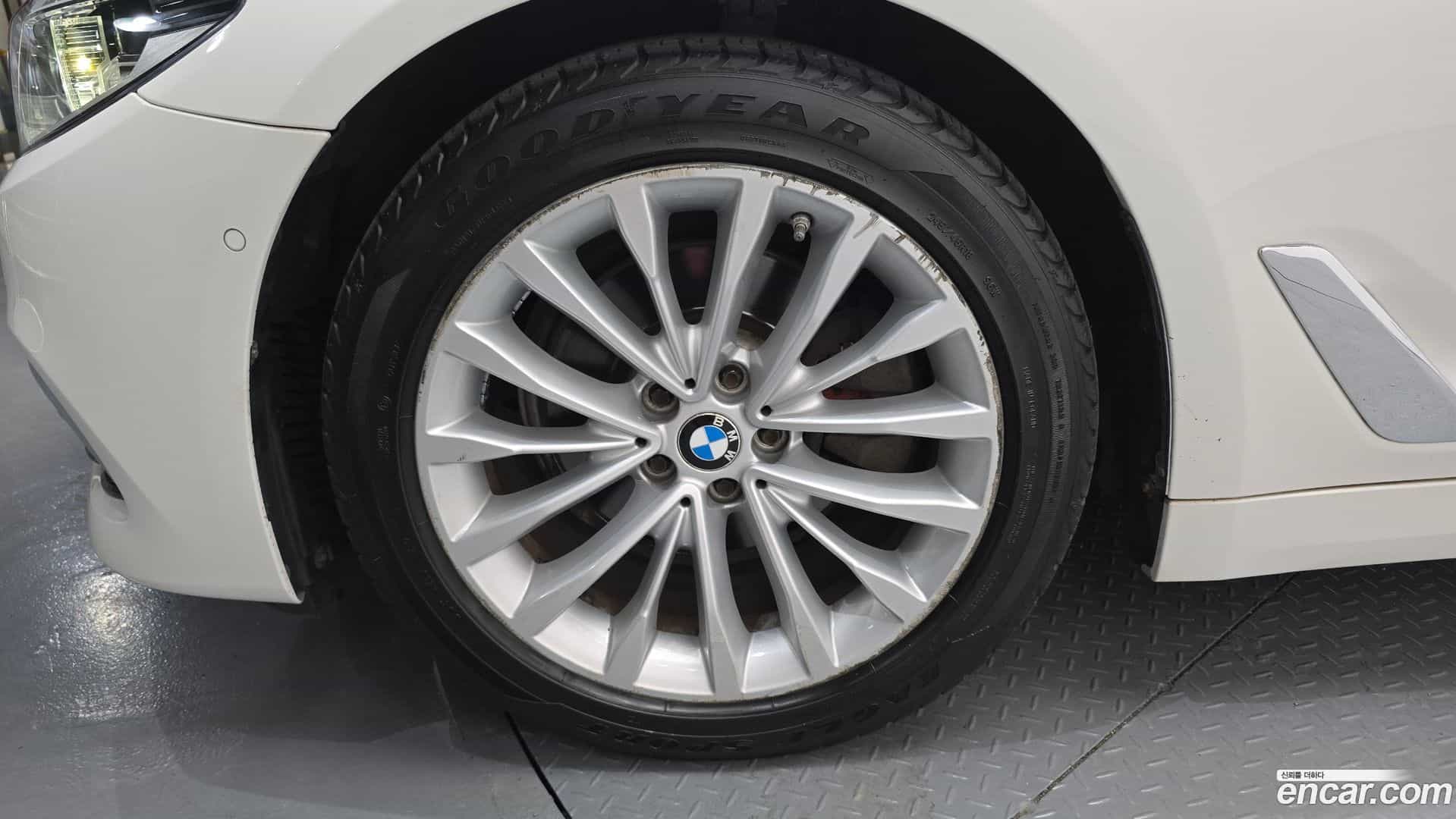 5-Series BMW 2018.4-OUTER-005