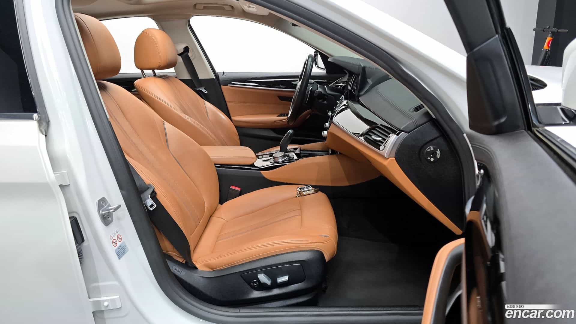 5-Series BMW 2018.4-INNER-010