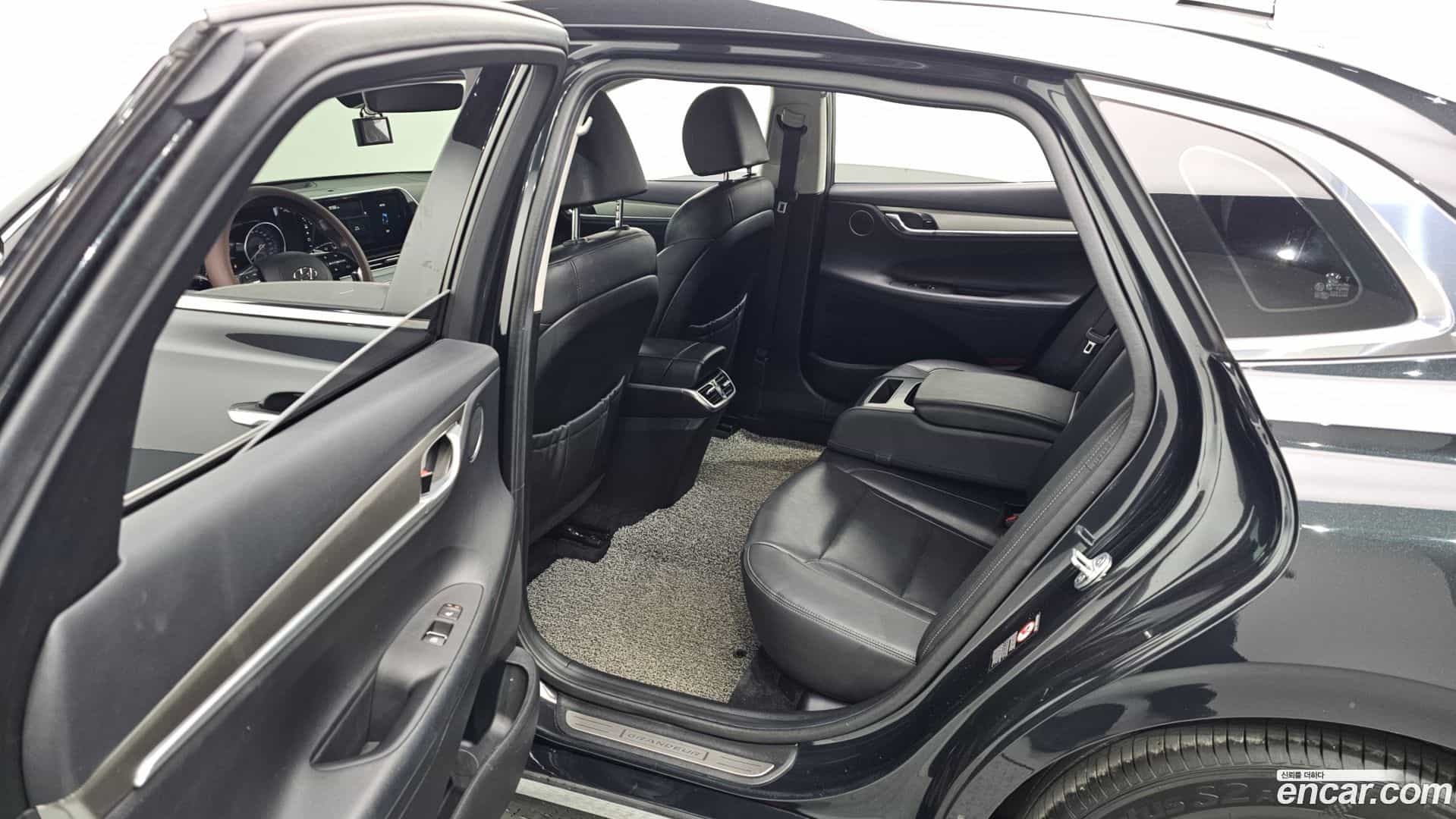 Grandeur Hyundai 2020.1-OPTION-017