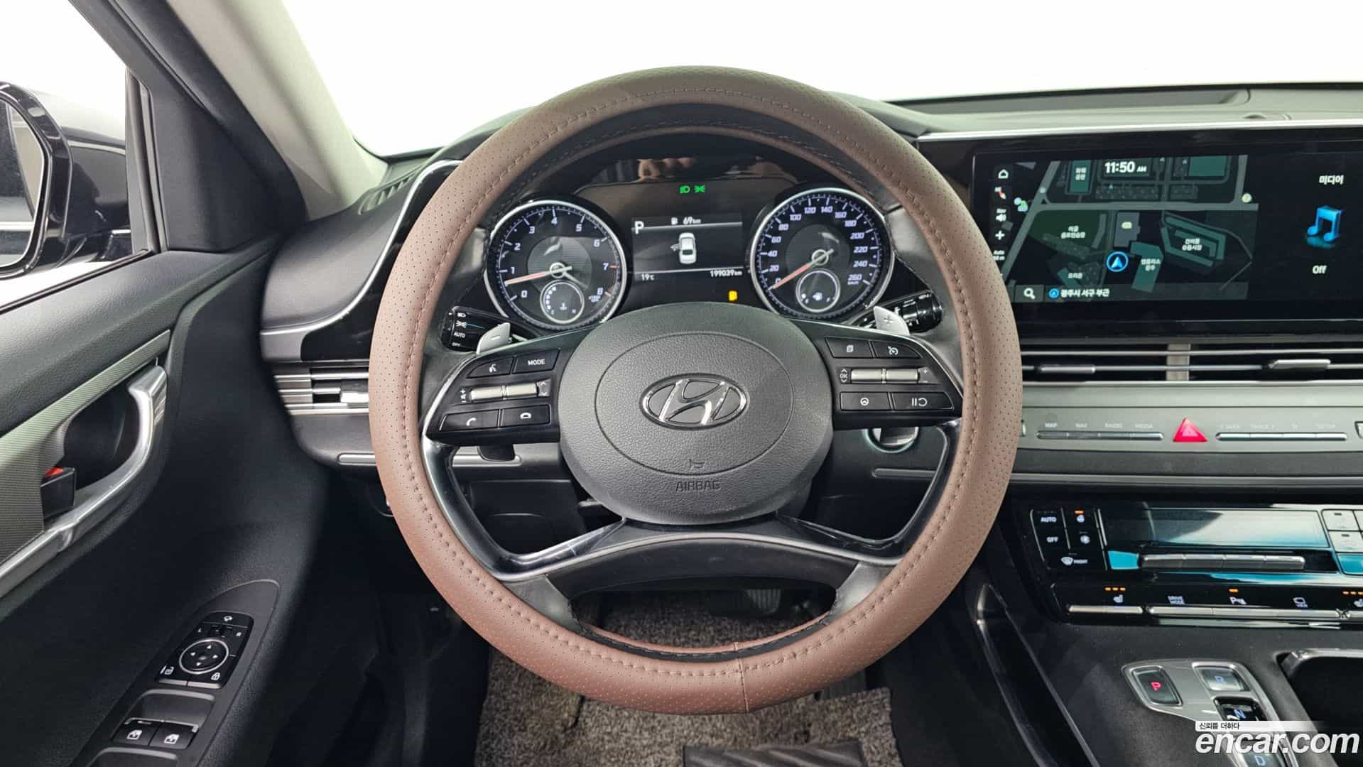 Grandeur Hyundai 2020.1-OPTION-018