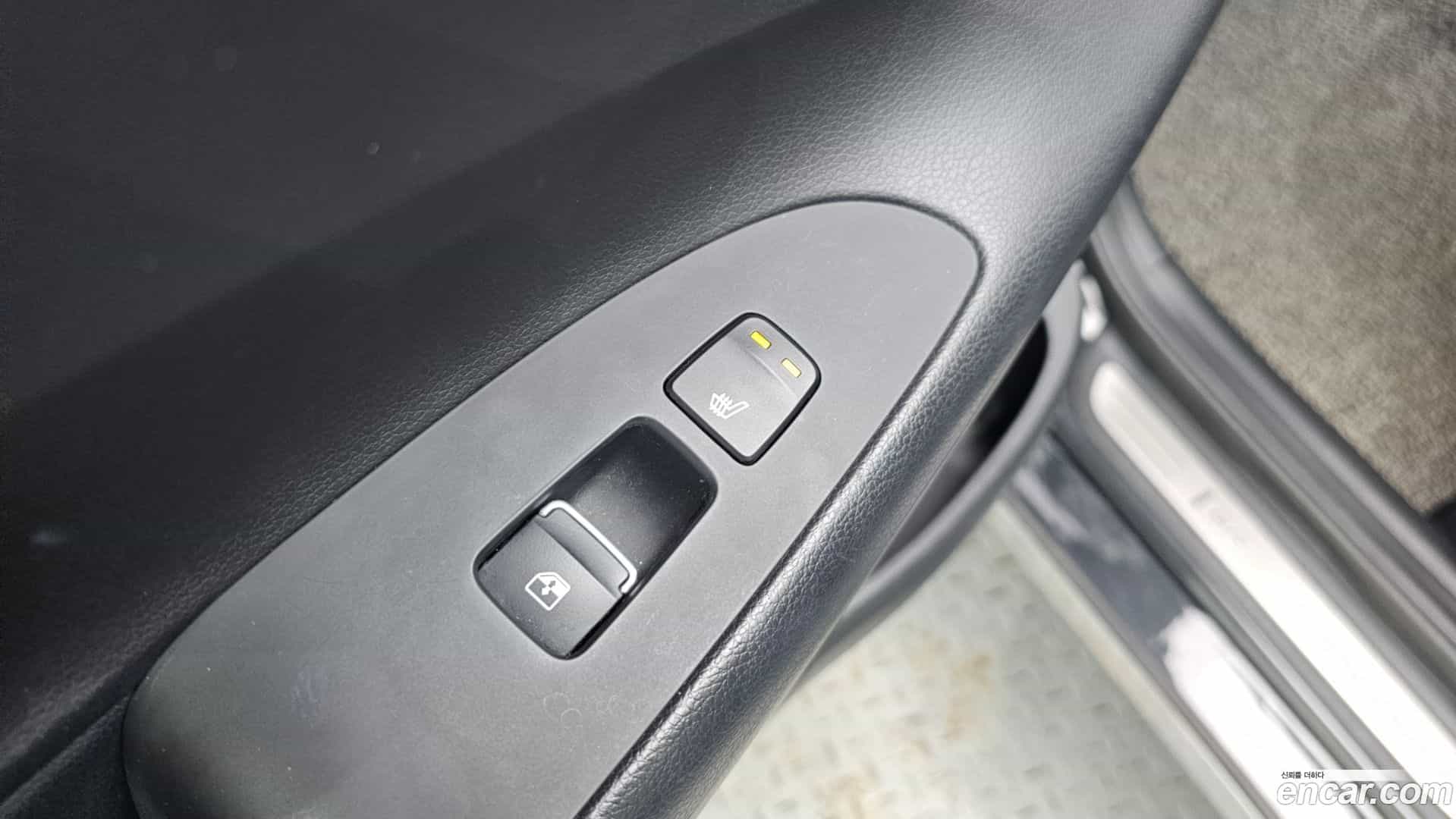Grandeur Hyundai 2020.1-OPTION-023