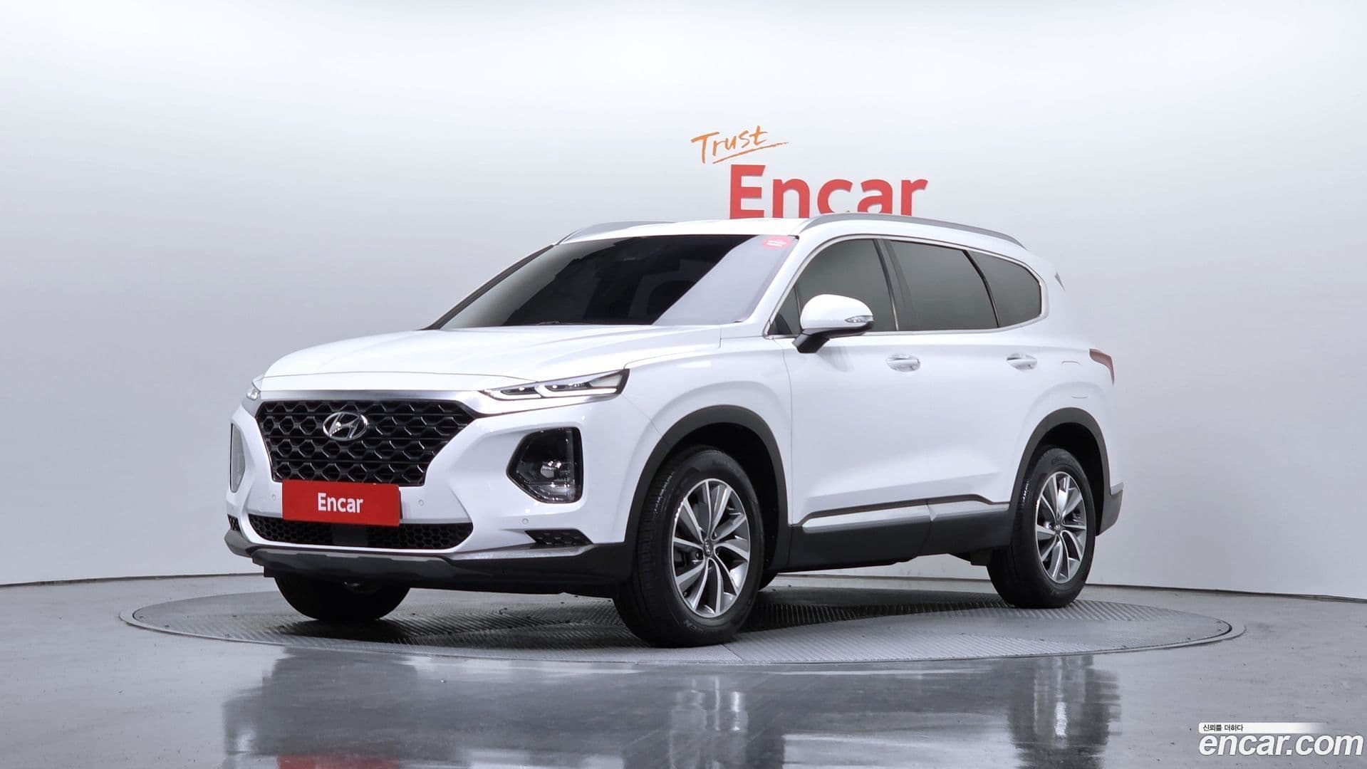 Main__Slider__Photo:Santafe Hyundai 2019.11-0