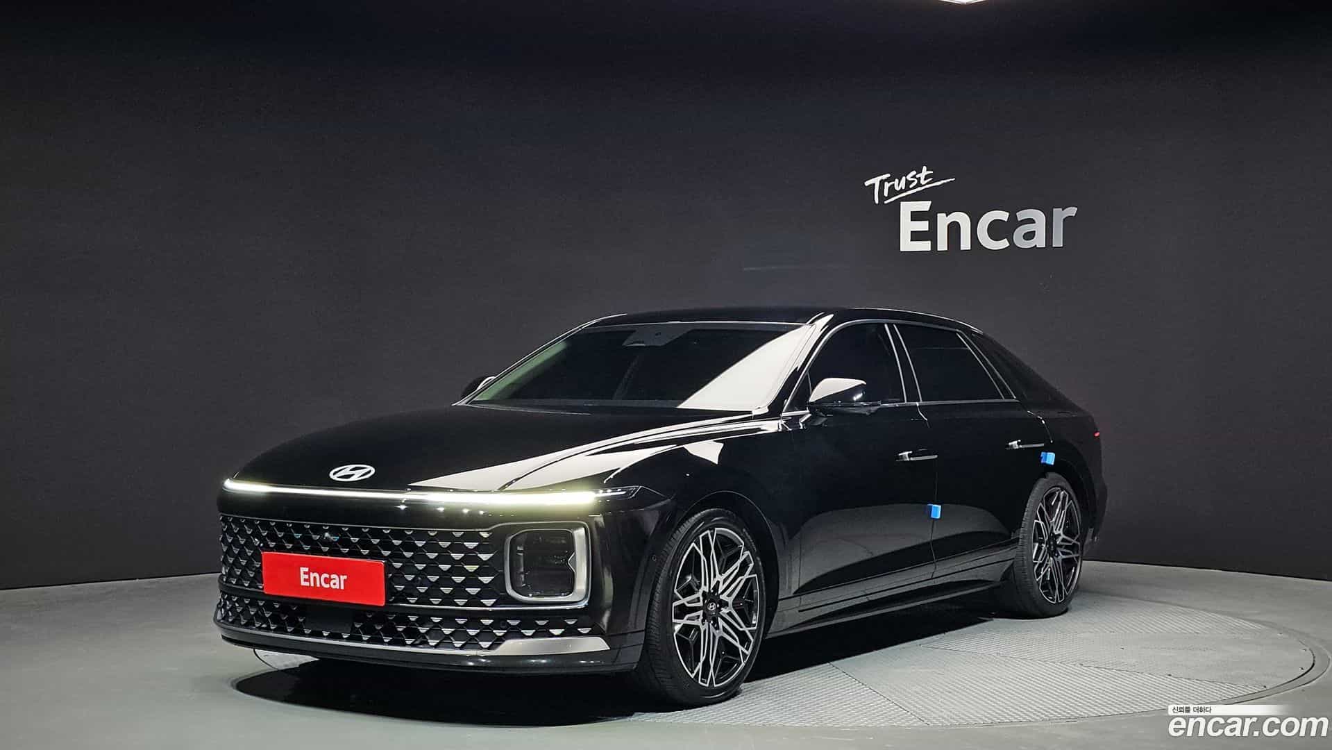 Grandeur Hyundai 2023.1-OUTER-001