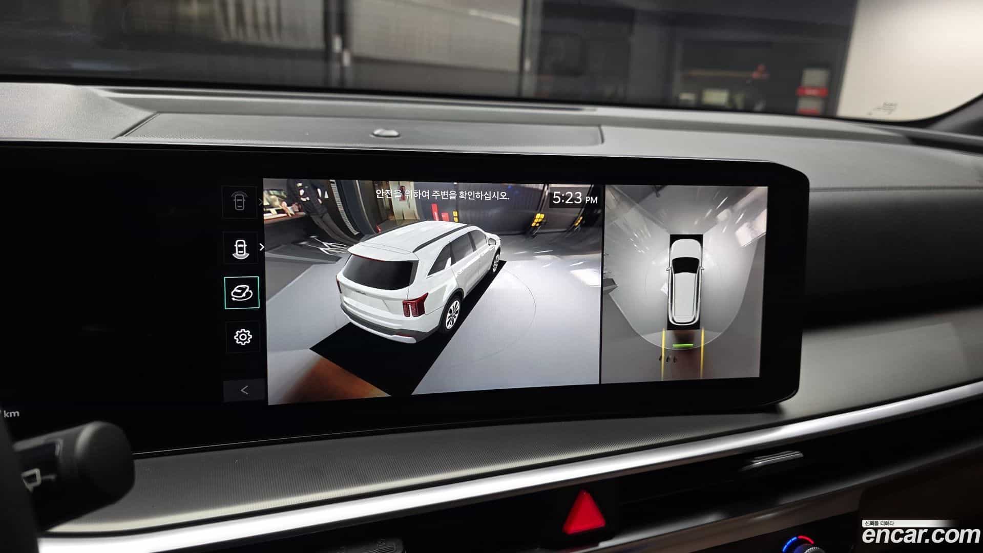 Sorento Kia 2023.8-OPTION-019