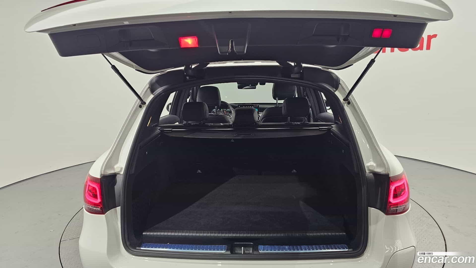 GLC-Class Mercedes-Benz 2021.2-OPTION-024