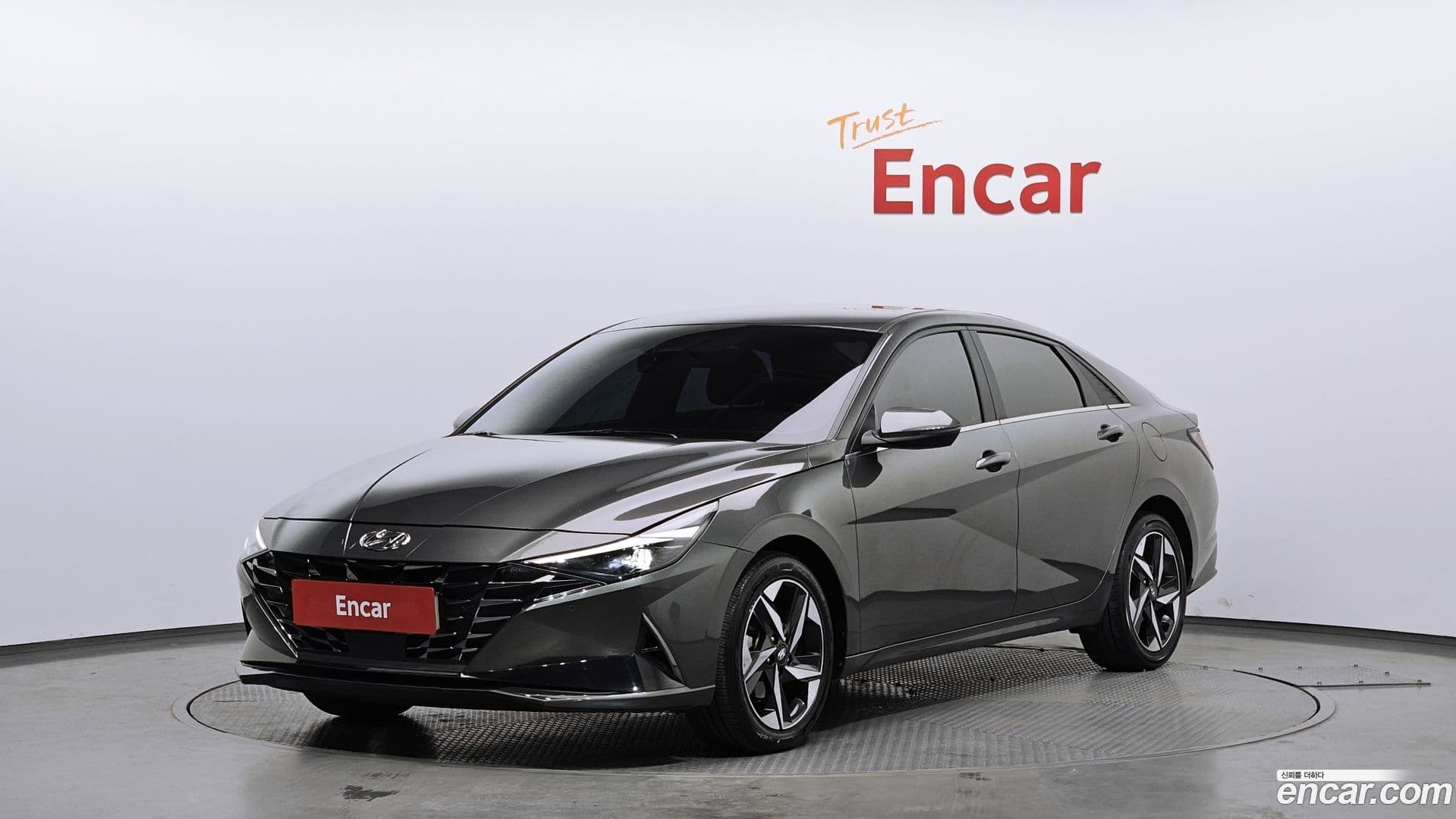 Main__Slider__Photo:AVANTE Hyundai 2021.8-0