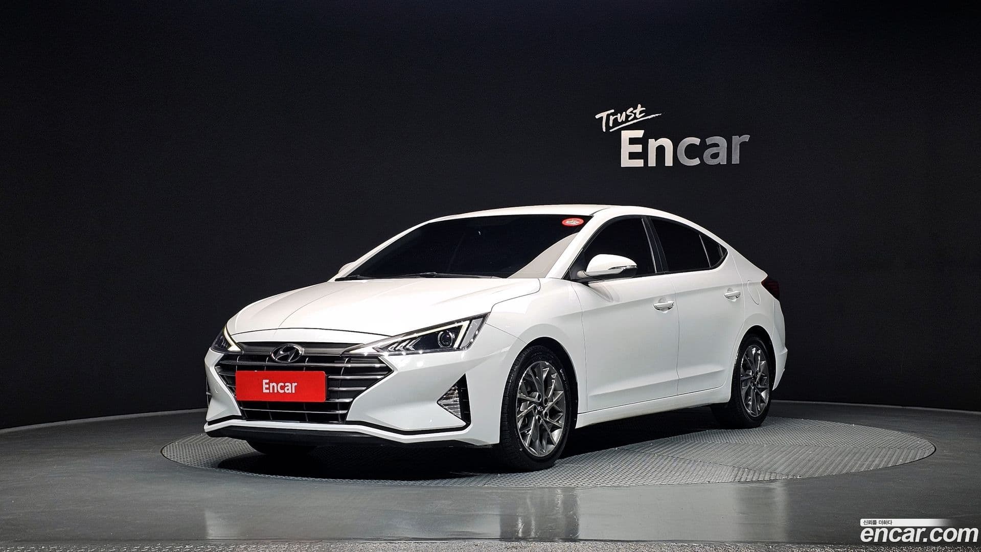 Main__Slider__Photo:AVANTE Hyundai 2019.11-0
