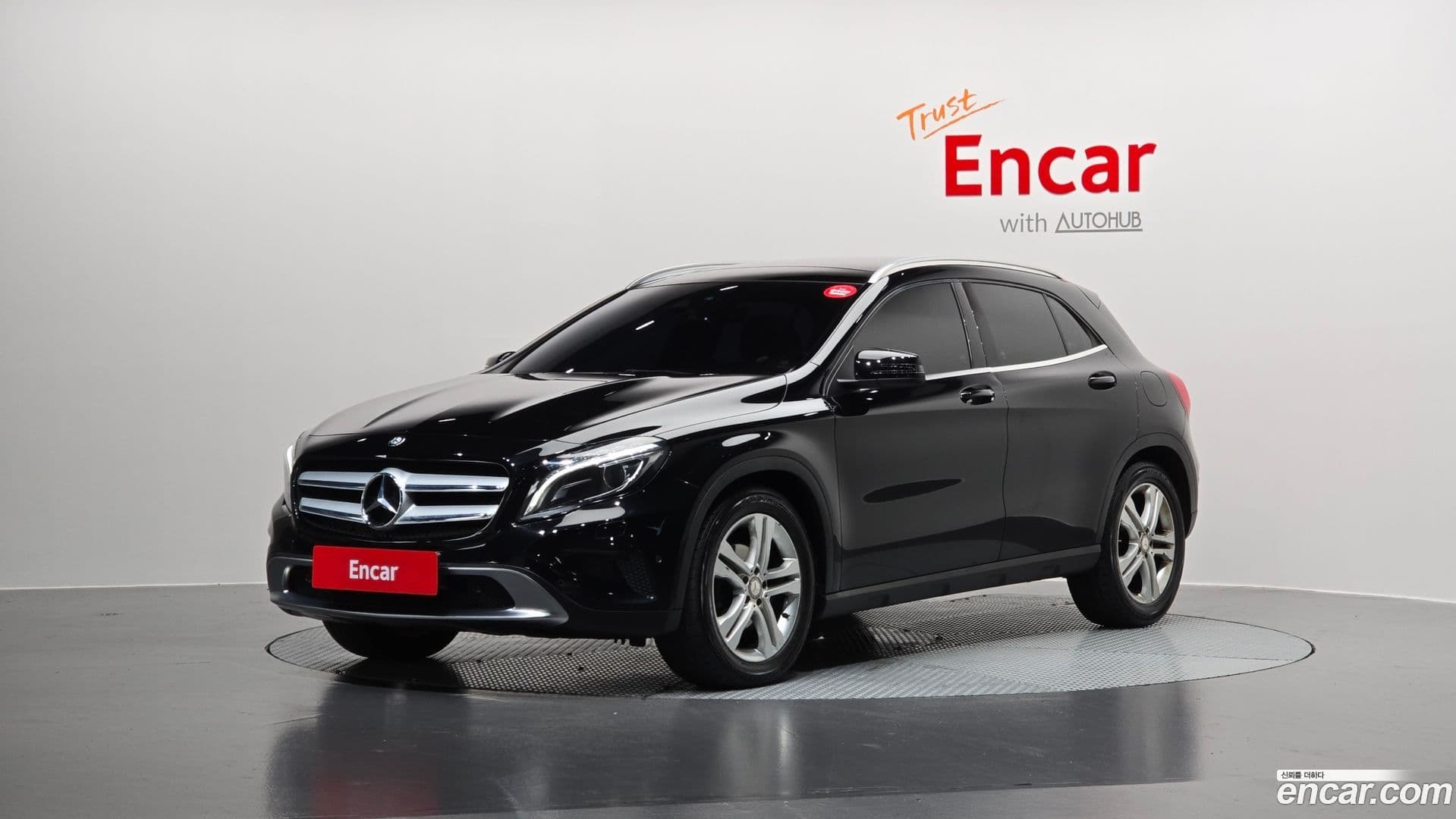 Main__Slider__Photo:GLA-Class Mercedes-Benz 2016.0-0