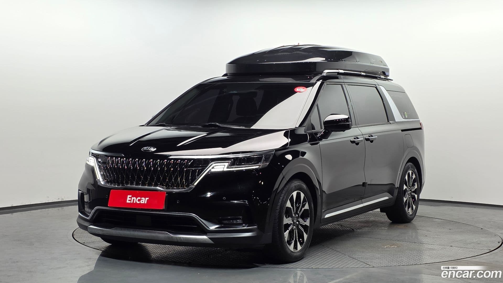 Main__Slider__Photo:Canival Kia 2020.11-0